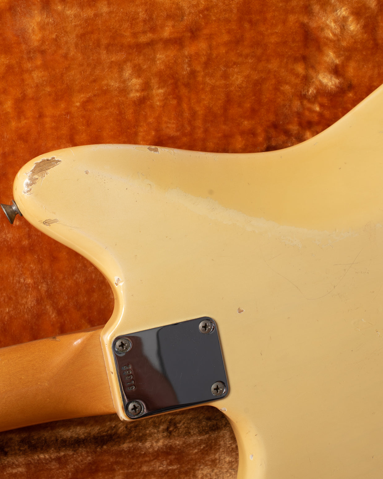 Scratch on edge of body of Fender Jazzmaster 1961