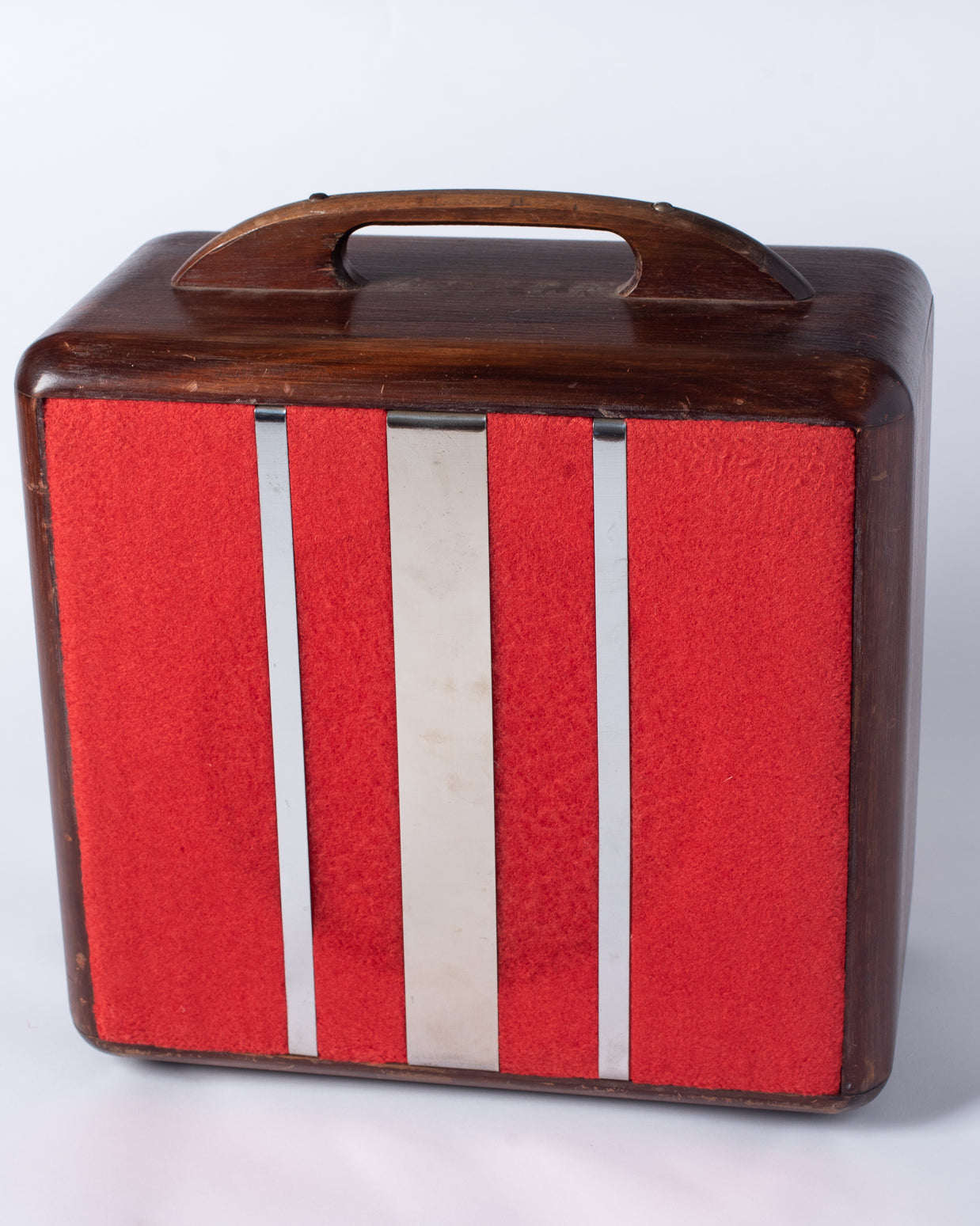 1946 Fender Model 26 Woody Amp chrome strips and red grill cloth