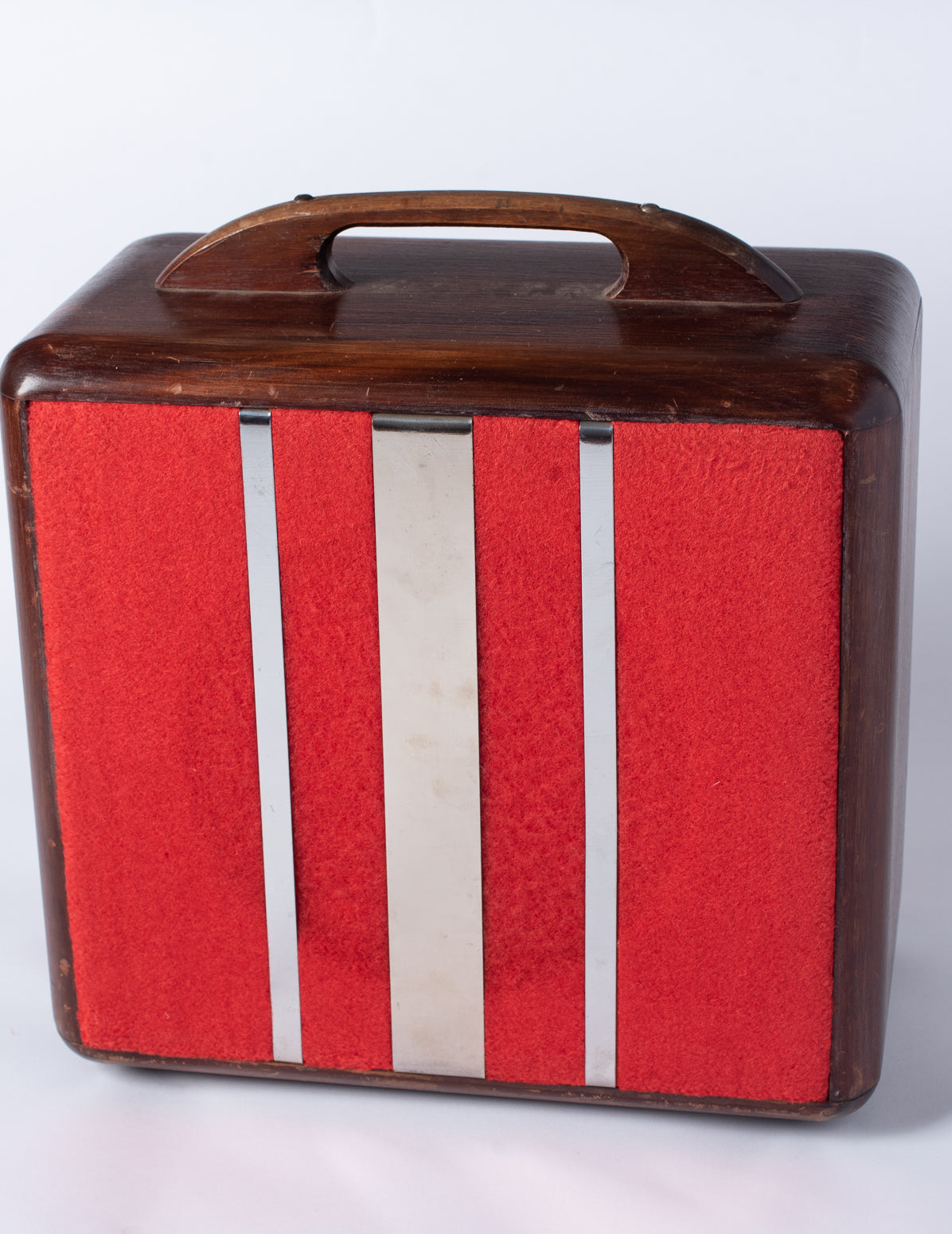1946 Fender Model 26 Woody Amp chrome strips and red grill cloth