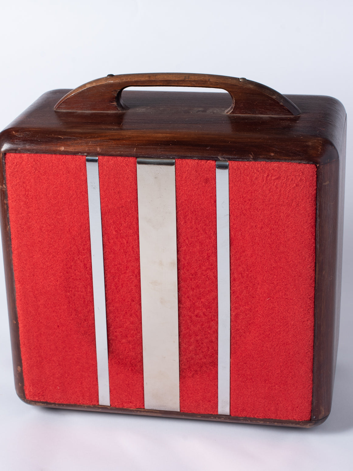 1946 Fender Model 26 Woody Amp chrome strips and red grill cloth