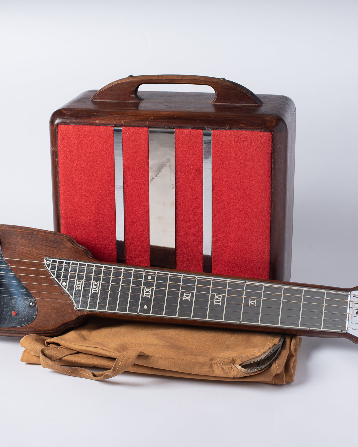 1946 Fender Model 26 Amp Woody and organ button guitar