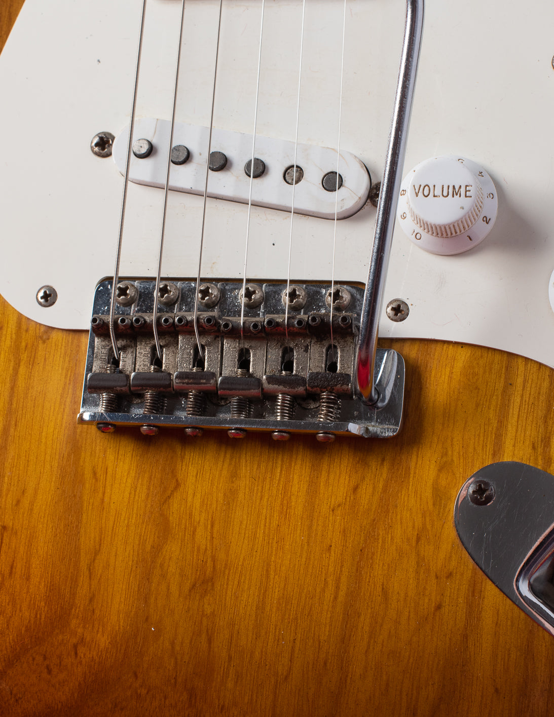 Bridge saddles on Fender Stratocaster 1954