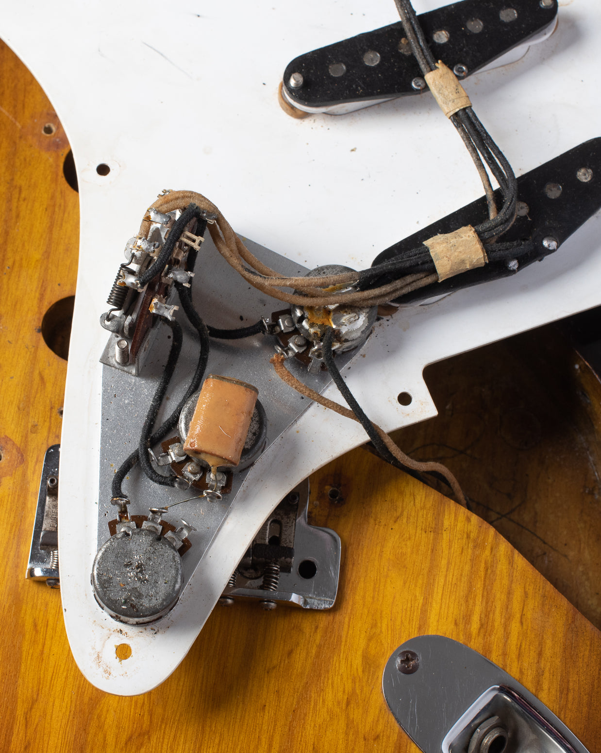 304435 Stackpole, 1954, 35th week tone potentiometer code