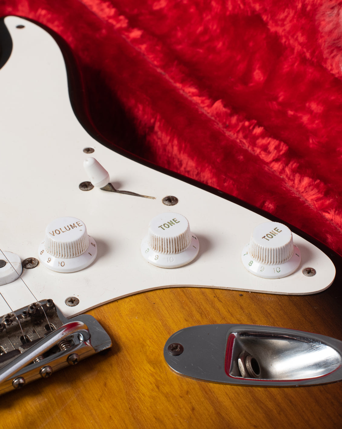 Late 1954 volume and tone knobs