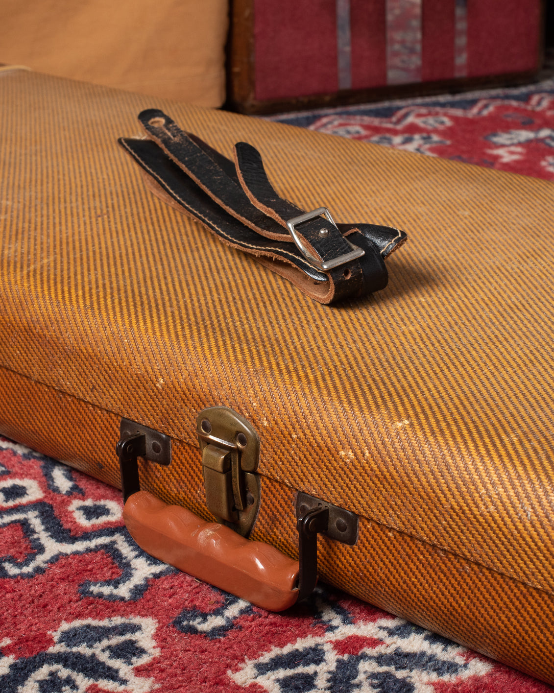 1954 Stratocaster leather strap