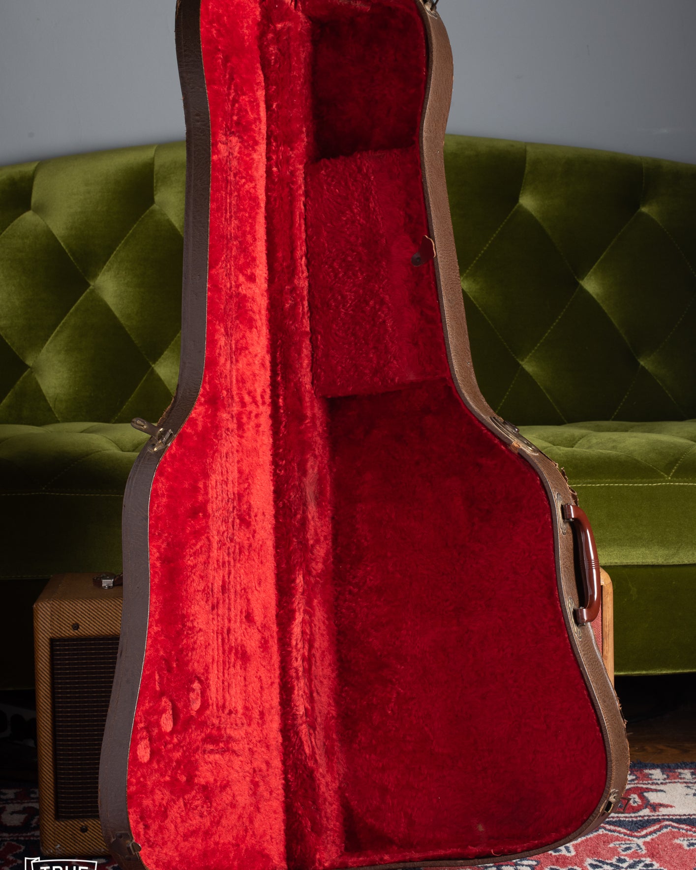 1954 Fender Stratocaster case with red plush interior and brown exterior