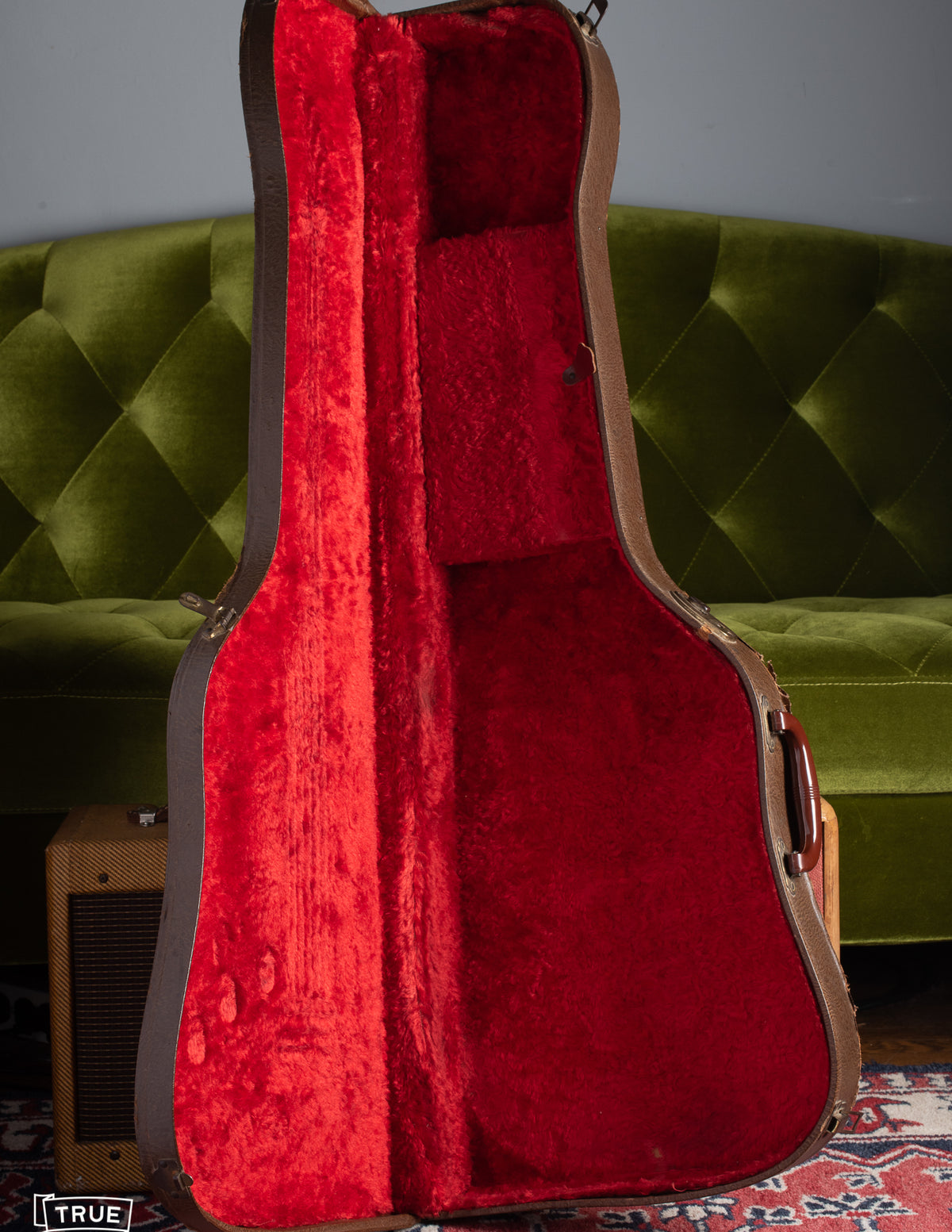 1954 Fender Stratocaster case with red plush interior and brown exterior