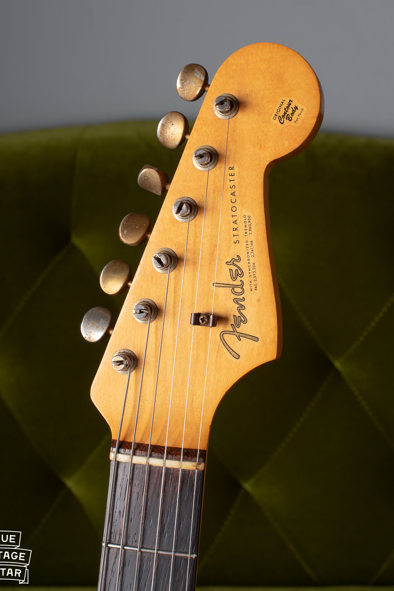 Spaghetti style Fender logo on headstock