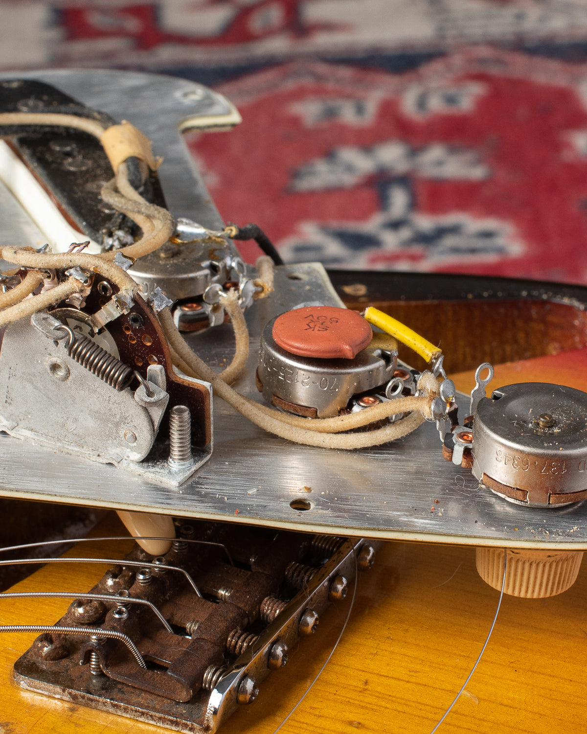 Fender Stratocaster 1963 potentiometer codes 137 6343