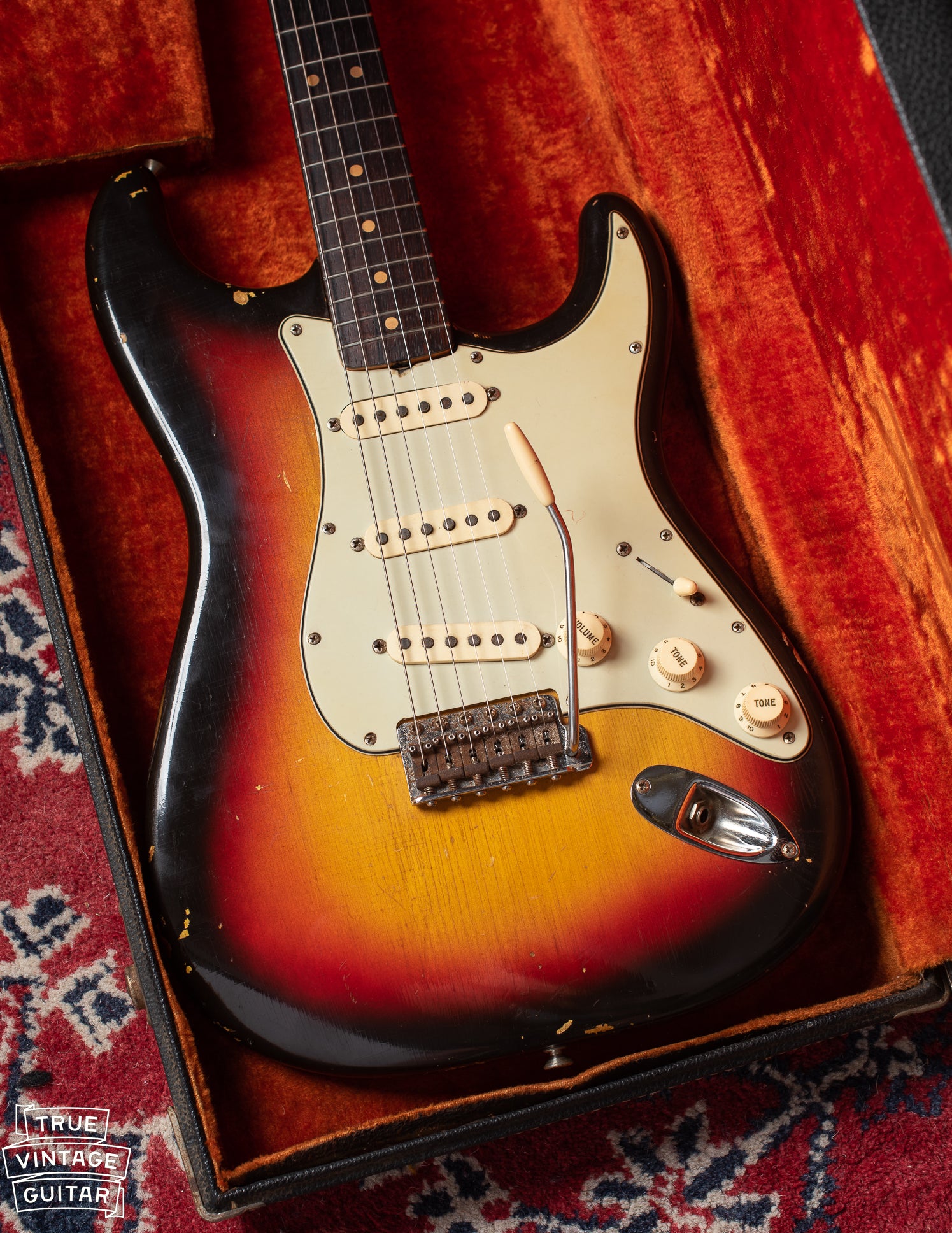 Fender Stratocaster 1963 body in case