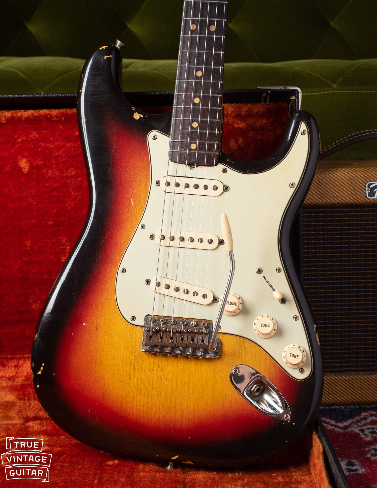 Fender Stratocaster 1963 with Sunburst finish