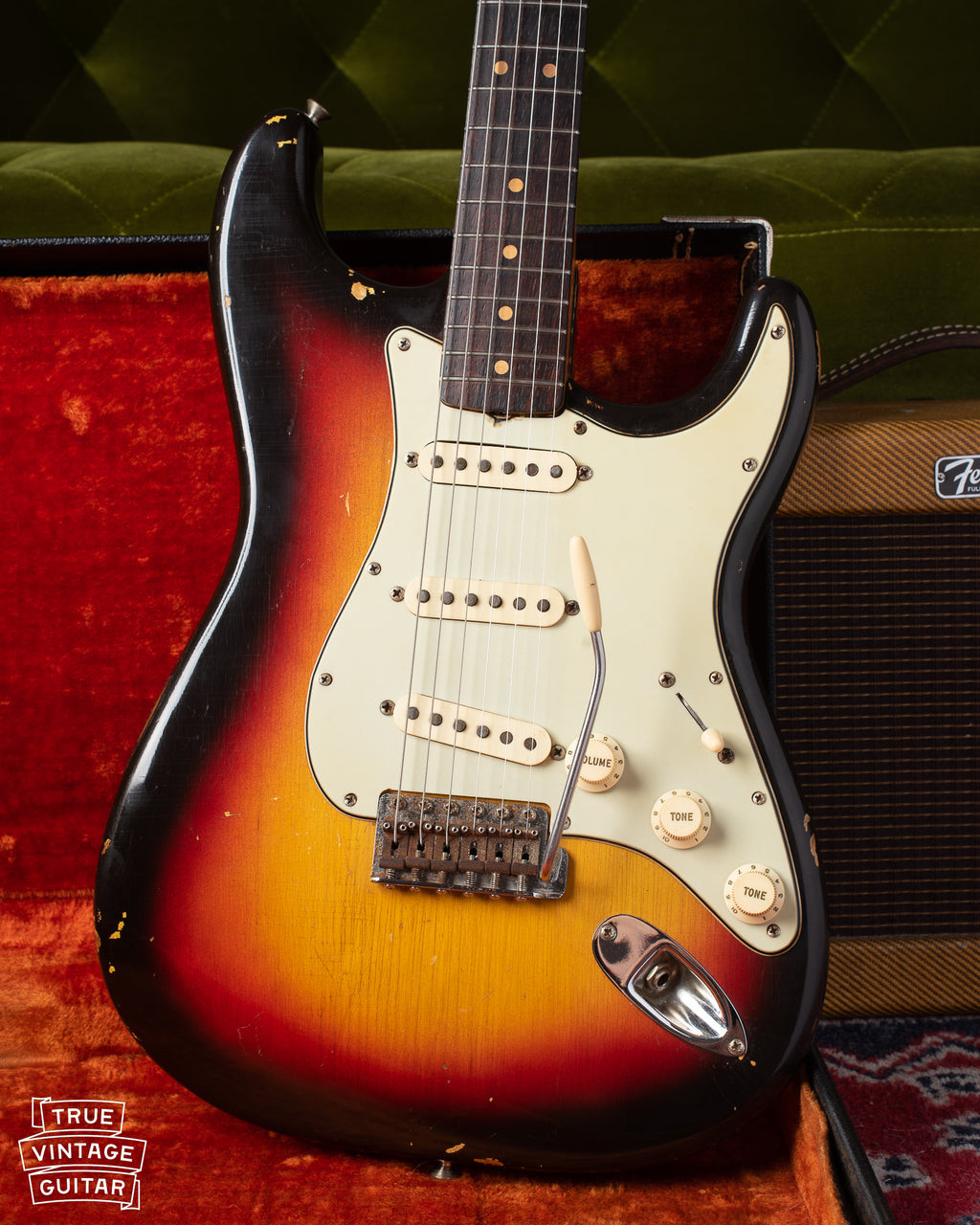 Fender Stratocaster 1963 with Sunburst finish