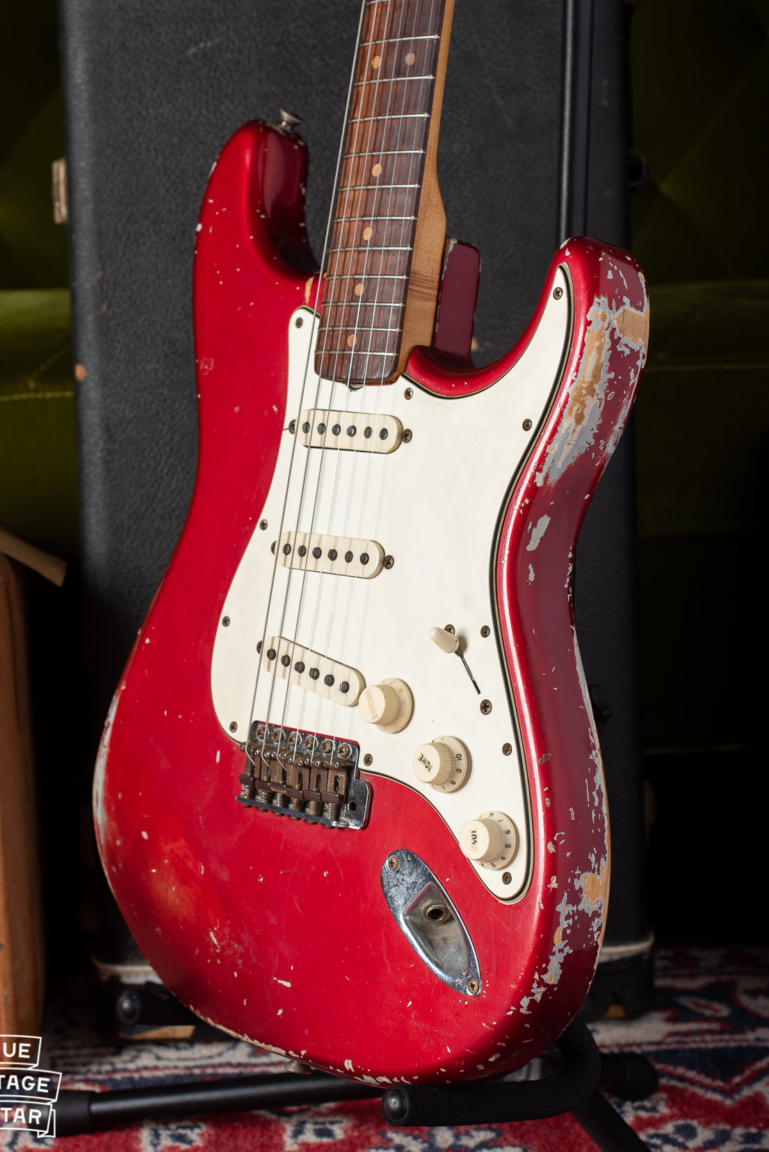 Side view showing wear on Fender Stratocaster 1964 Candy Apple Red