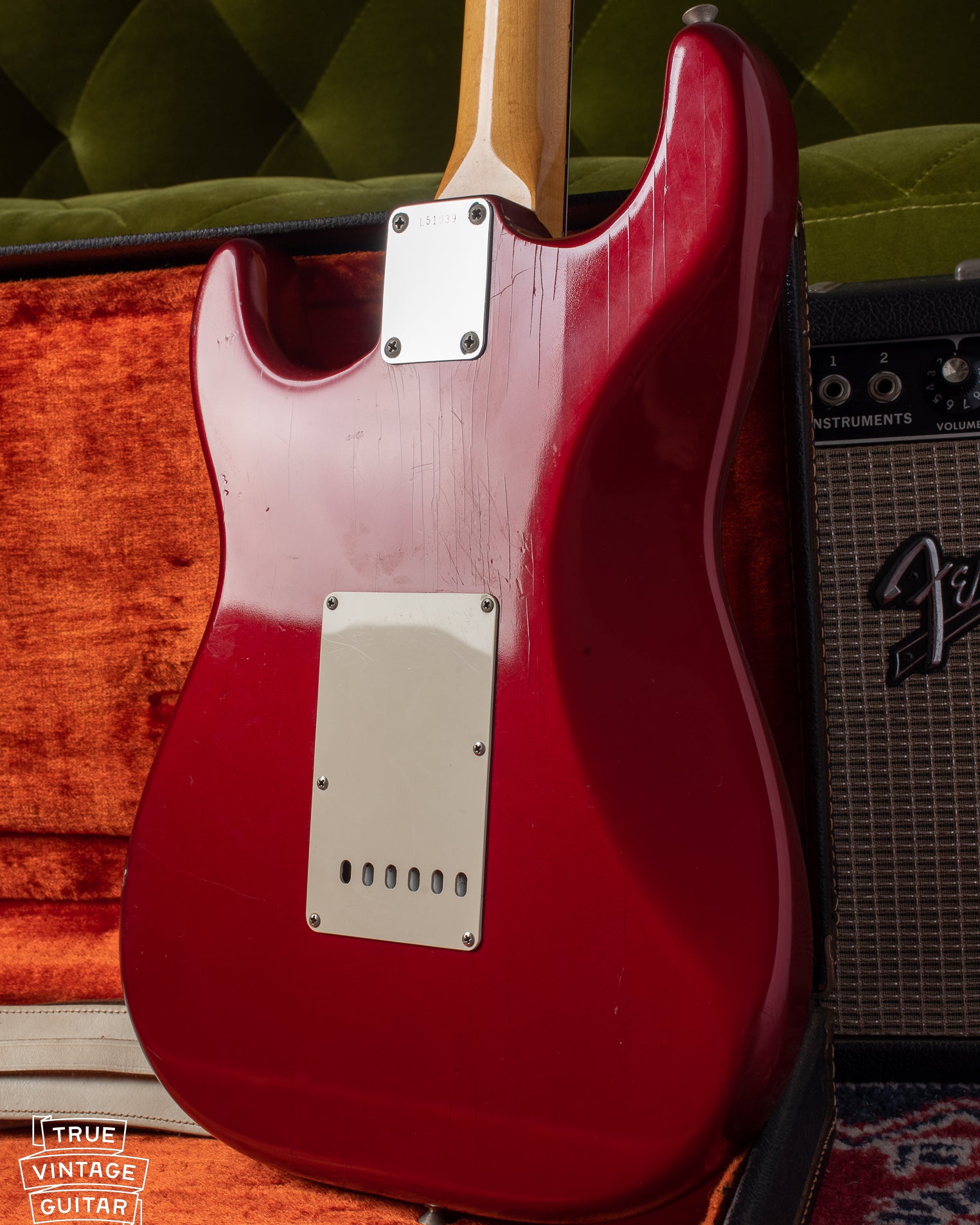 Vertical finish check on 1965 Fender Stratocaster candy apple red