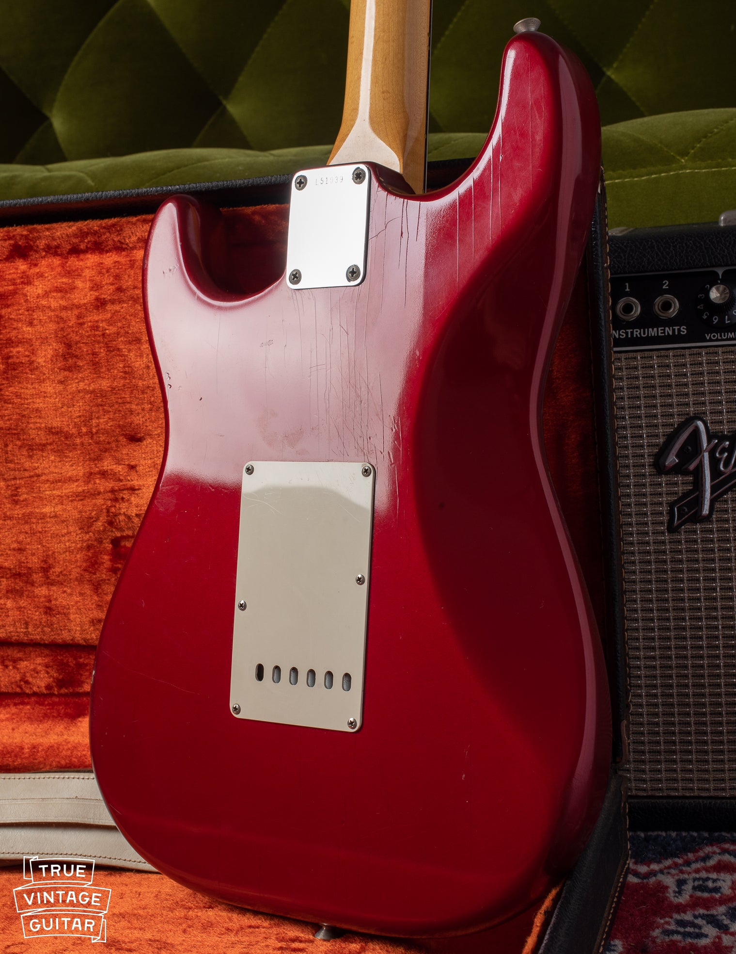 Vertical finish check on 1965 Fender Stratocaster candy apple red