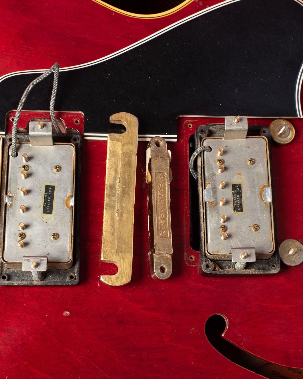 Original PAF pickups, gold stop bar, and gold ABR-1 no wire bridge on Gibson ES-345 1960