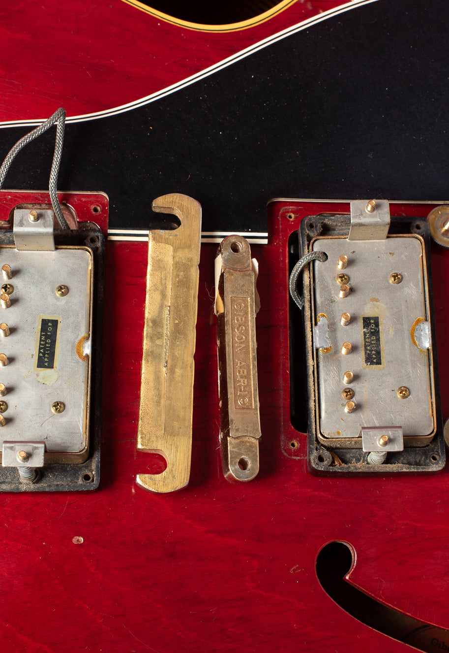 Original PAF pickups, gold stop bar, and gold ABR-1 no wire bridge on Gibson ES-345 1960