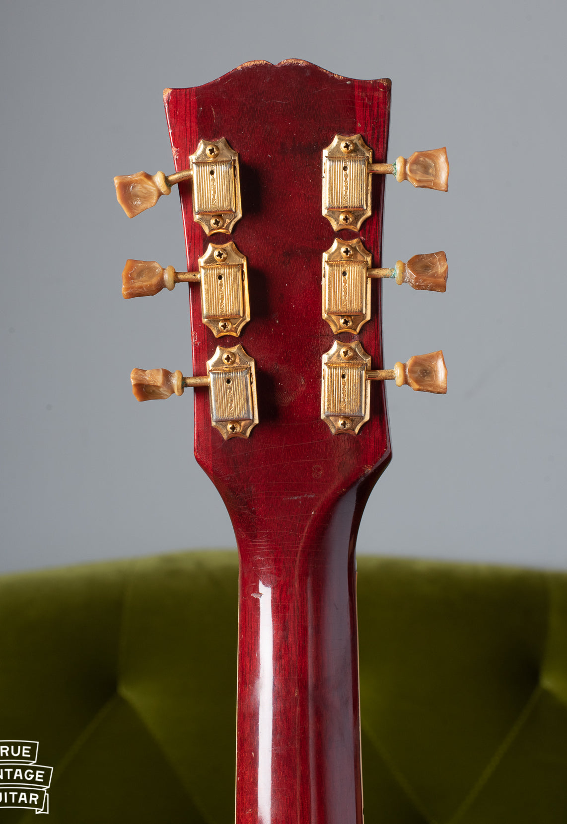 Gold Kluson tuners with original shrunken buttons