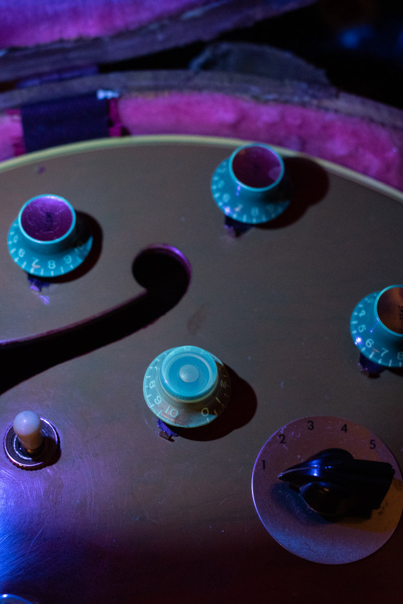 Original knobs glow under black light 1960 Gibson ES-345 guitar