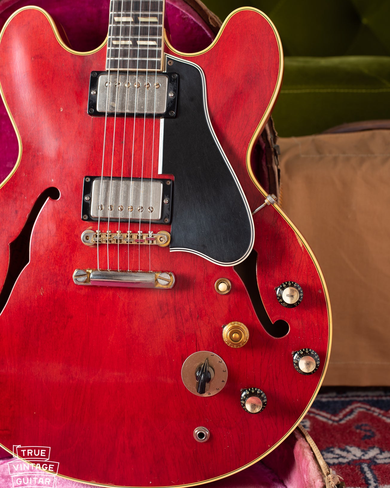 Long pickguard with cherry red finish 1960 Gibson ES-345 guitar