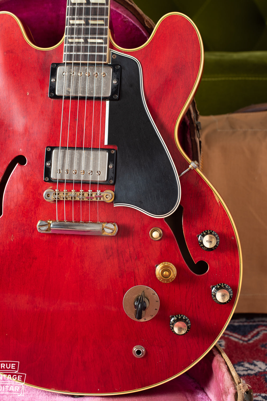 Long pickguard with cherry red finish 1960 Gibson ES-345 guitar