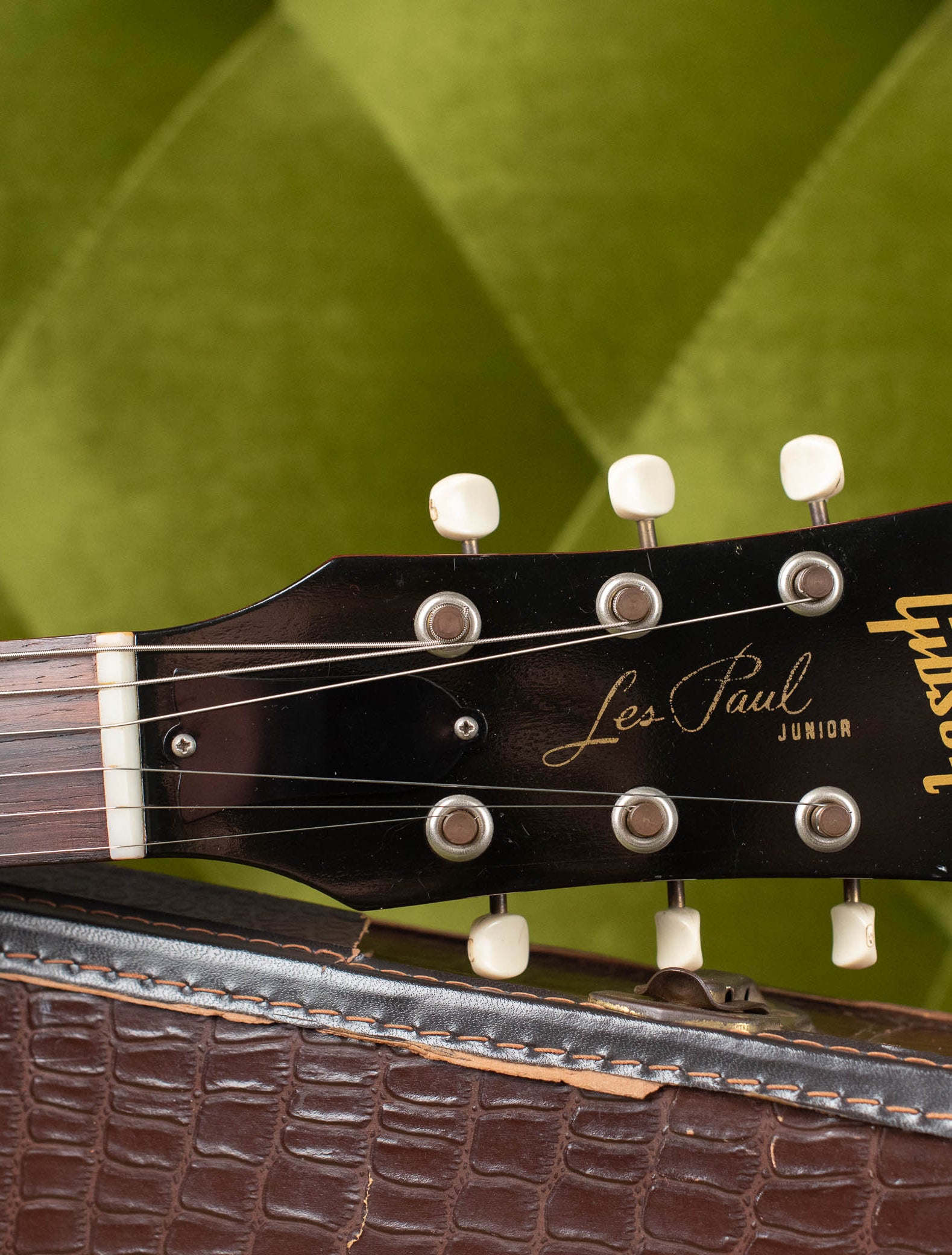 Les Paul Gibson guitar