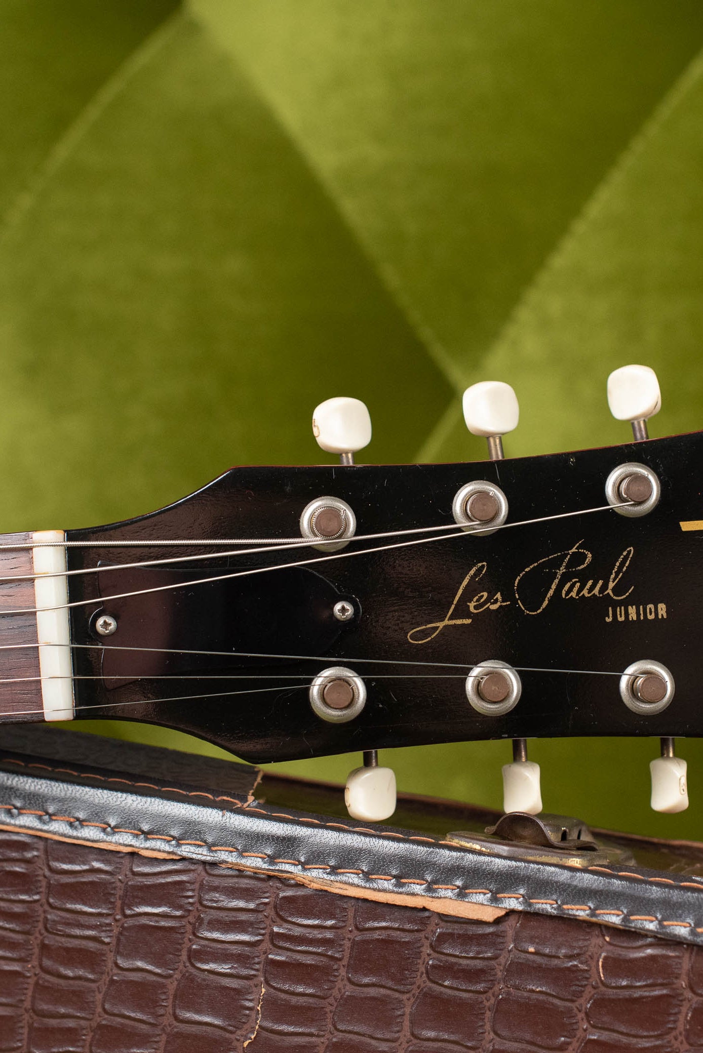 Les Paul Gibson guitar