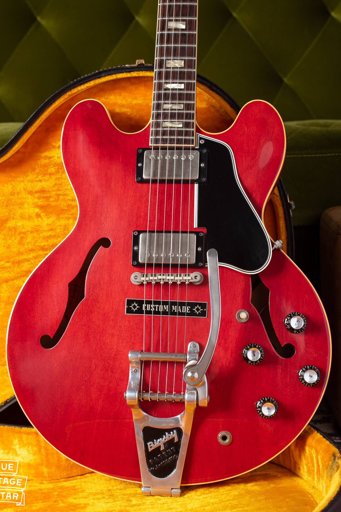 Gibson ES-335 1963 Red with Bigsby