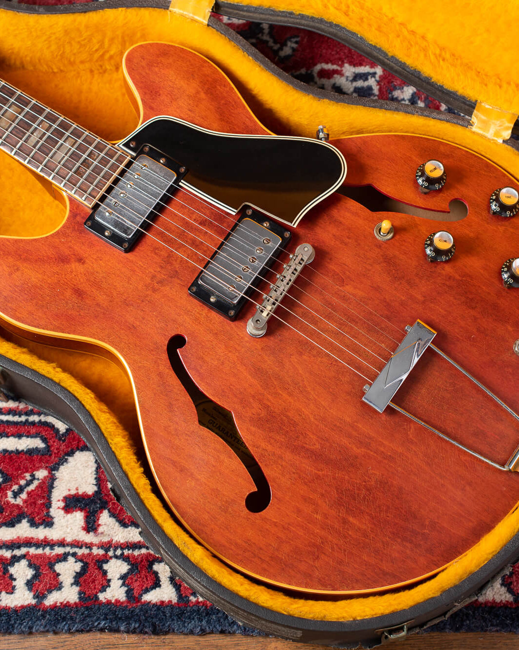Gibson ES-335 1966 faded red in case