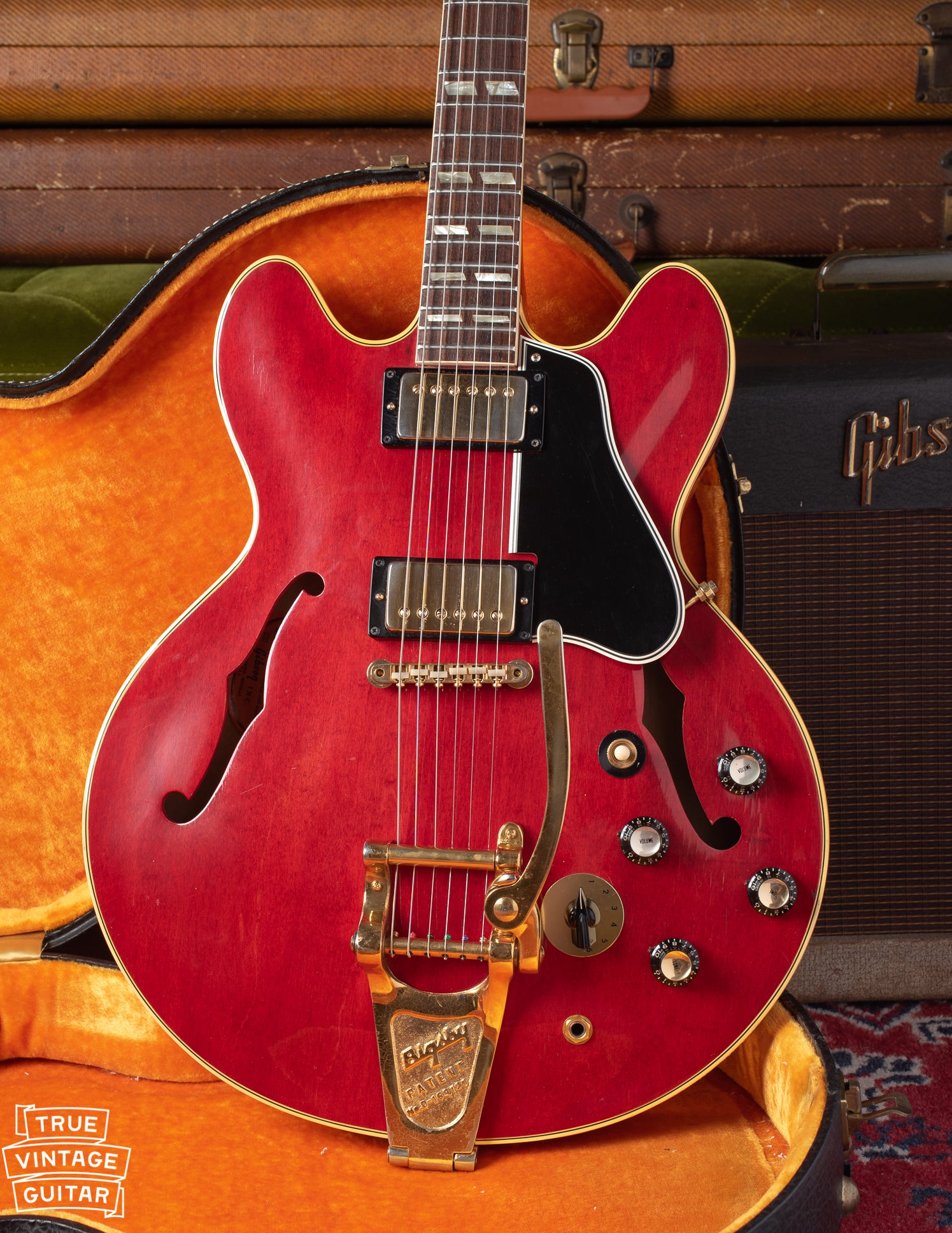 Gibson ES-345 1966 red guitar with gold parts