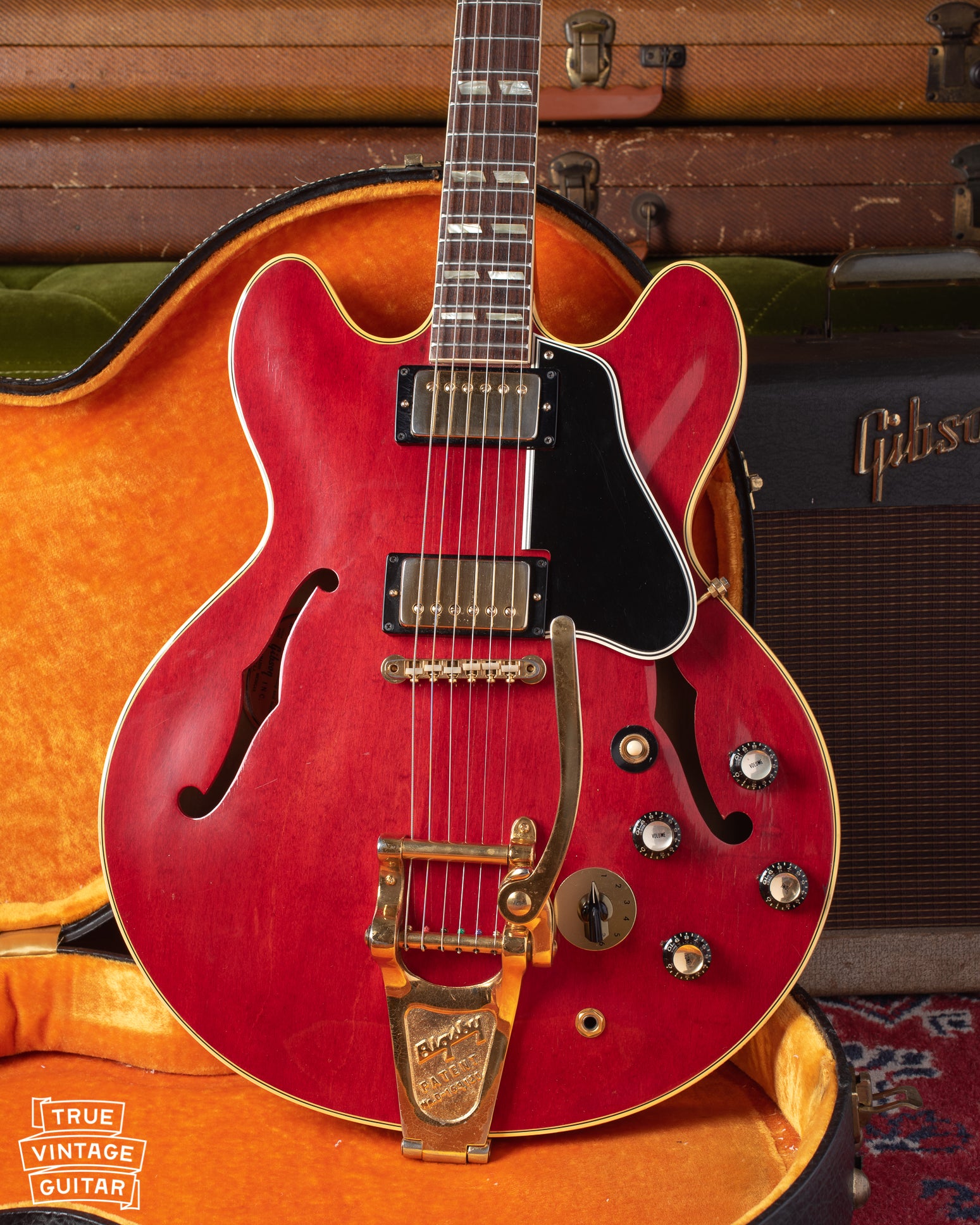 Gibson ES-345 1966 red guitar with gold parts