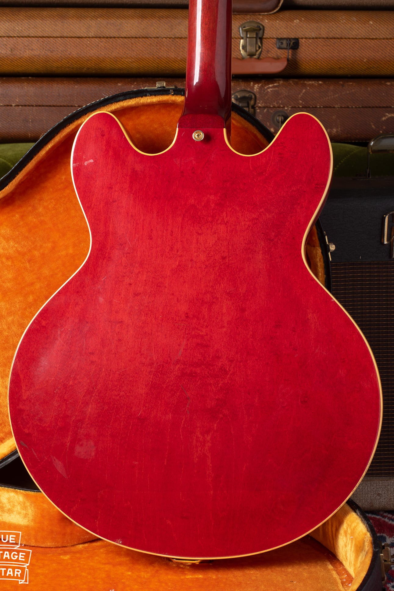 Back of body of Gibson ES-345 1966 red