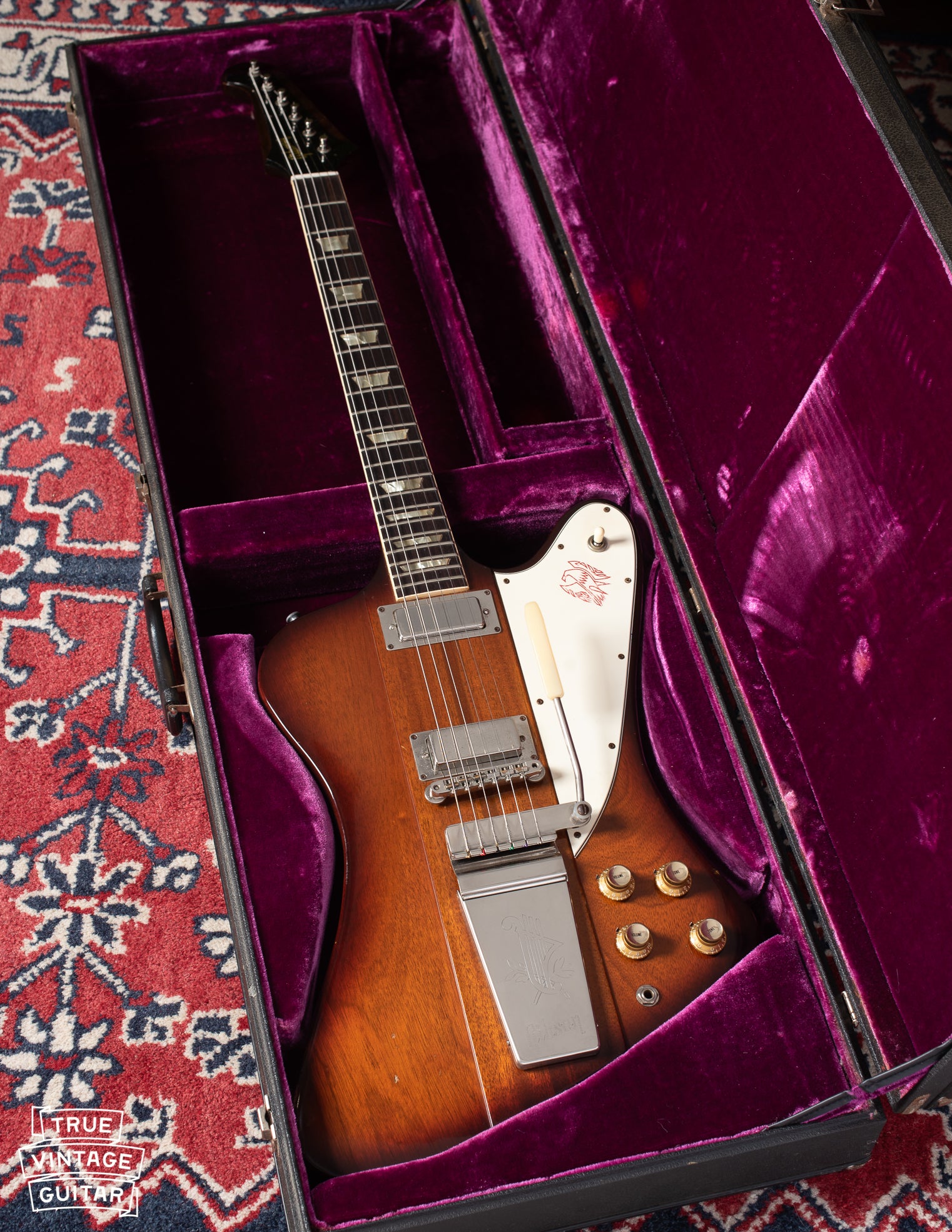 Gibson Firebird V 1964 in purple case