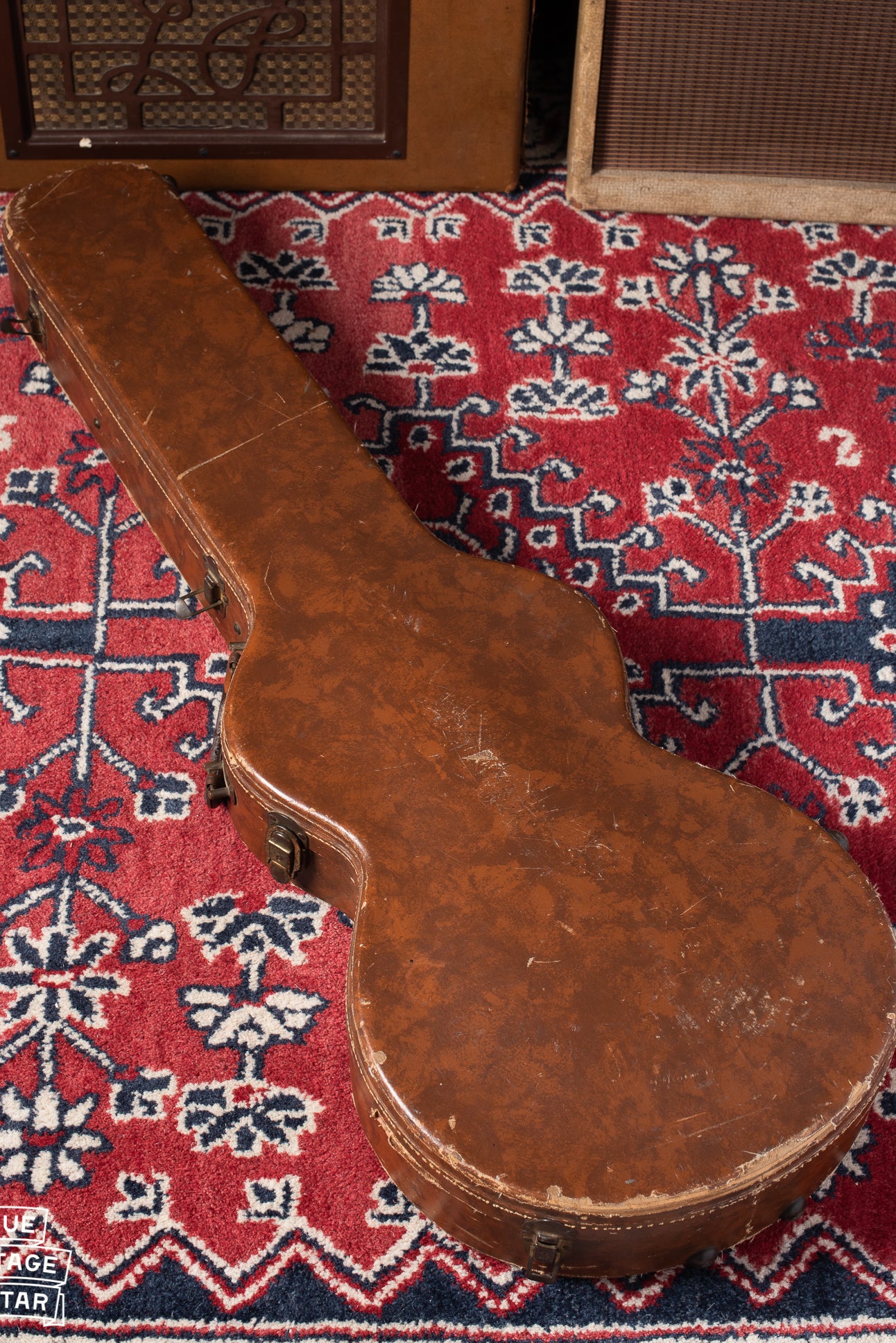 Cali girl case for 1956 Gibson Les Paul goldtop