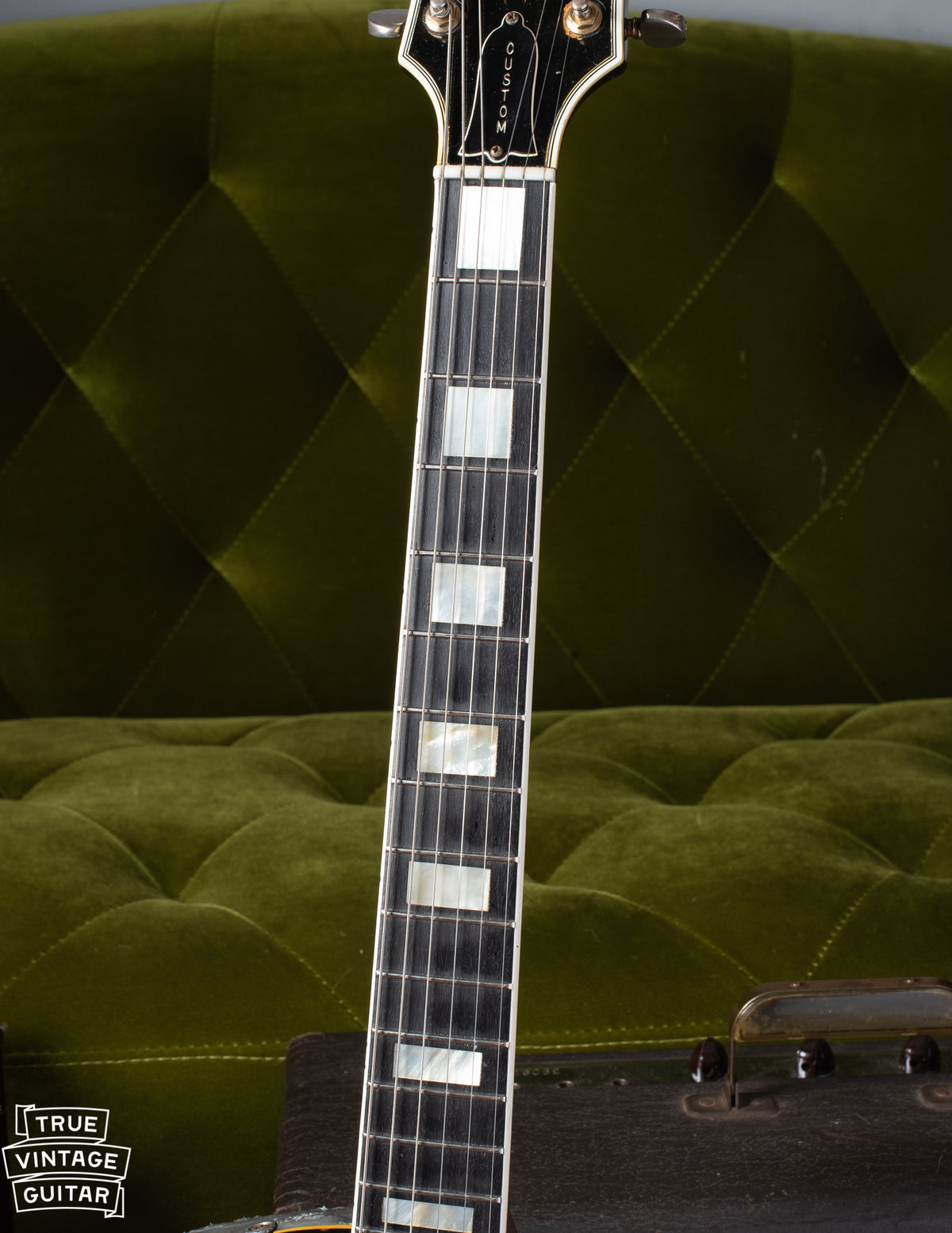 Large pearl block inlays on Gibson Les Paul Custom 1960