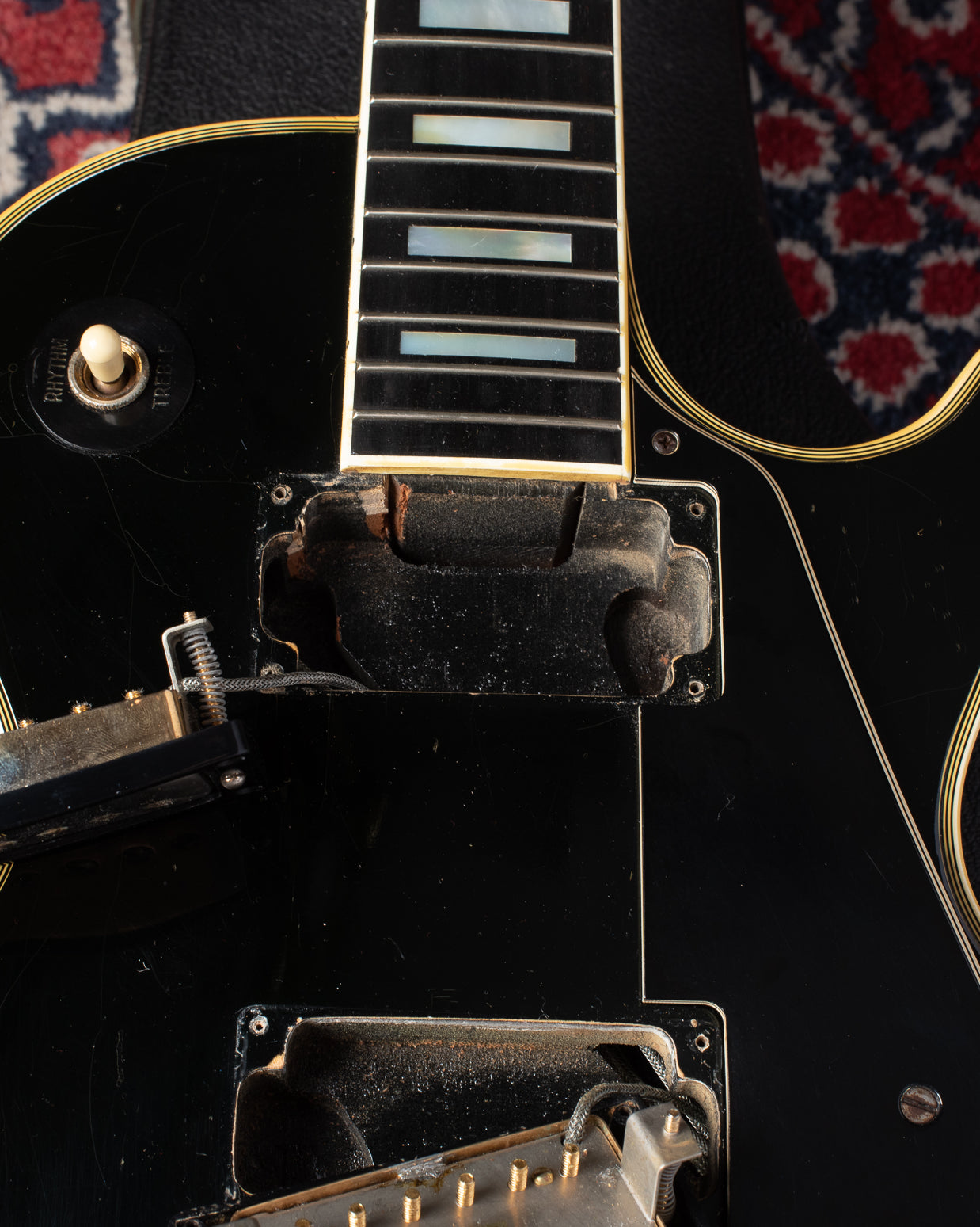 Short neck tenon in neck pocket of 1969 Gibson Les Paul Custom.