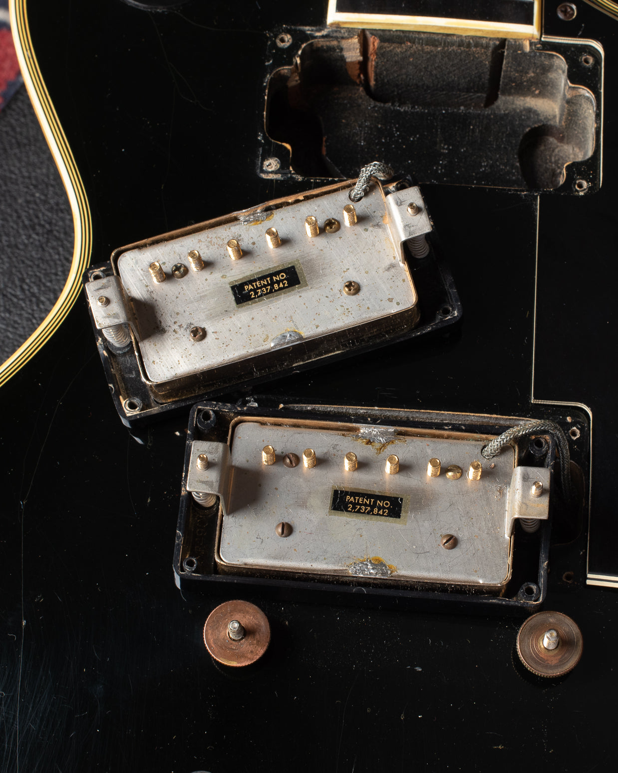Patent number humbucking pickups on 1969 Gibson Les Paul Custom.