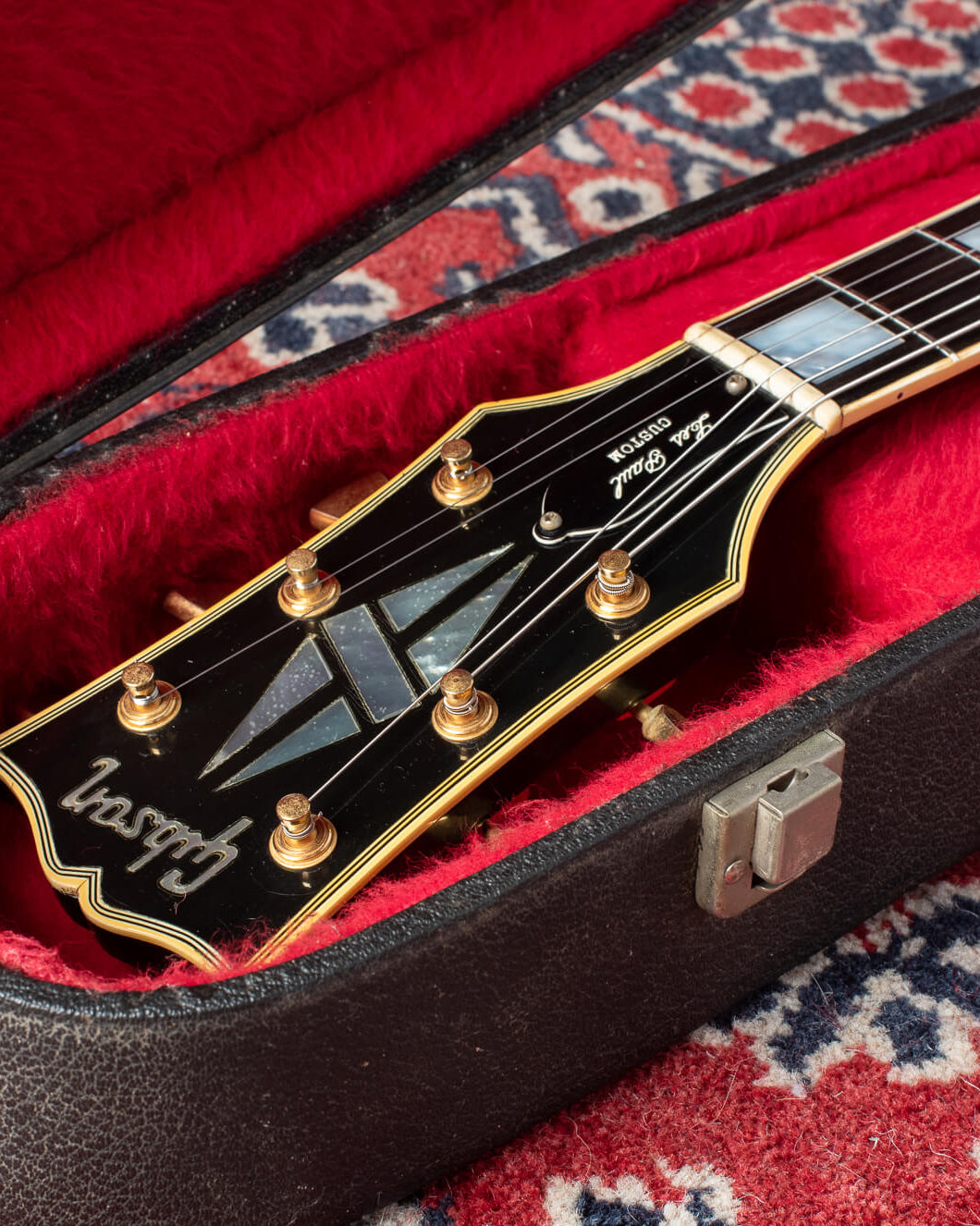 Headstock in case of Gibson Les Paul Custom 1974