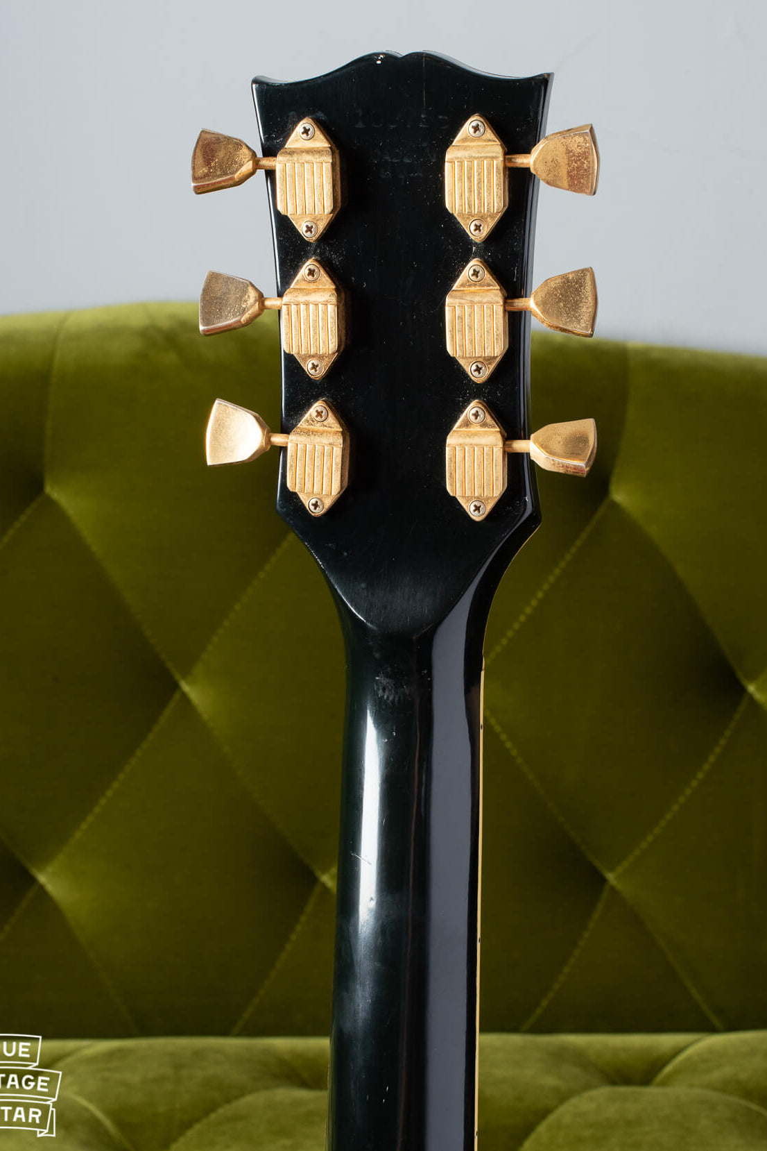 Gold waffle back Kluson tuners, neck volute, 1974 Gibson Les Paul Custom