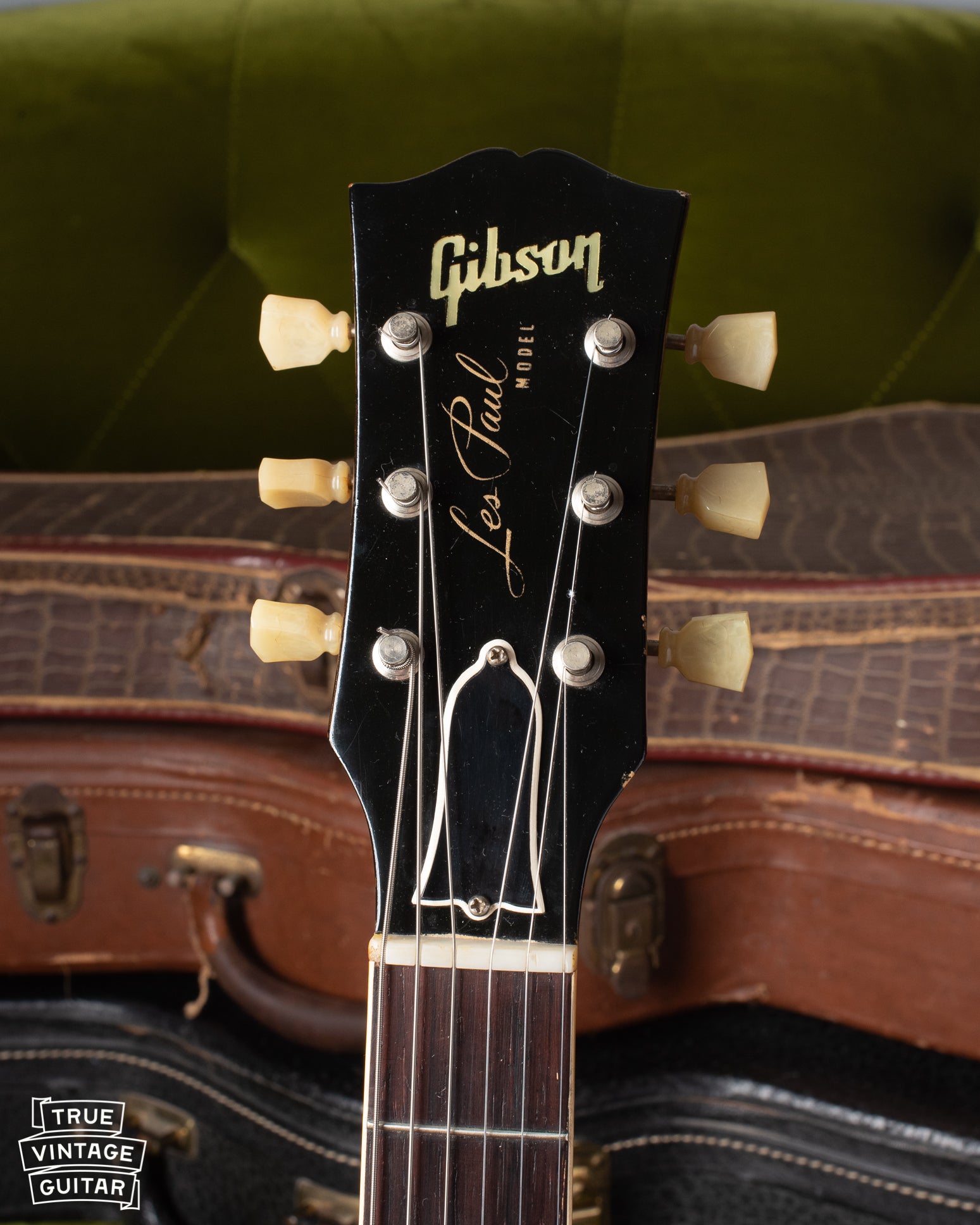 Headstock with Les Paul Model silkscreen and pearl Gibson Logo