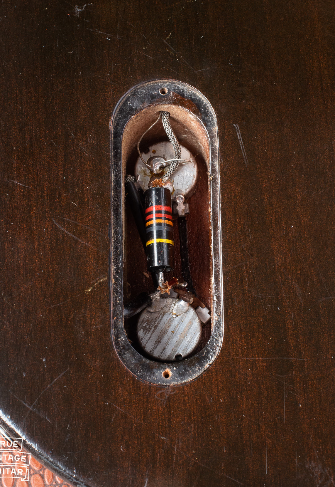 Control cavity, bumble bee capacitor, original potentiometers