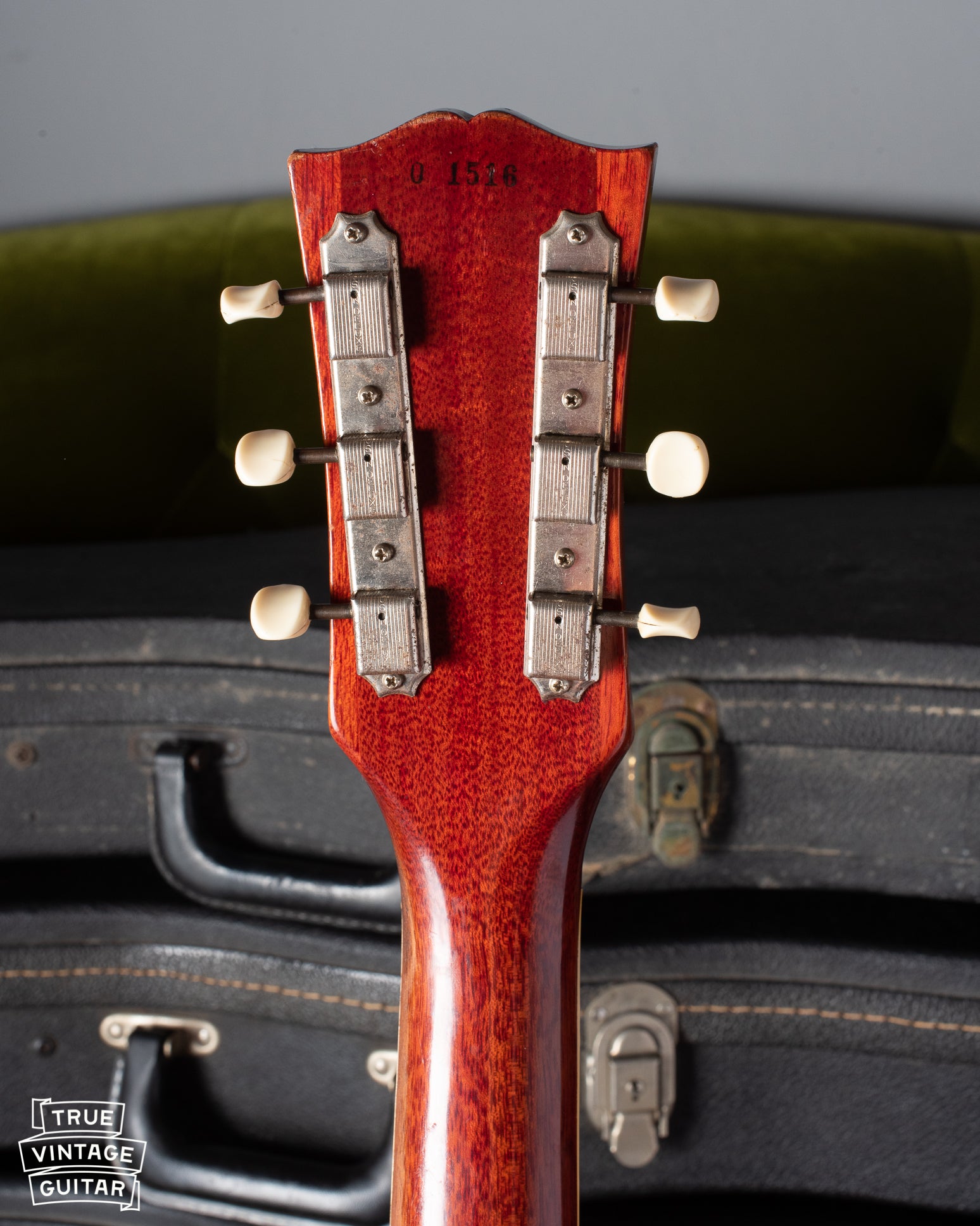 Single line Kluson tuners on Gibson Les Paul Special 1960