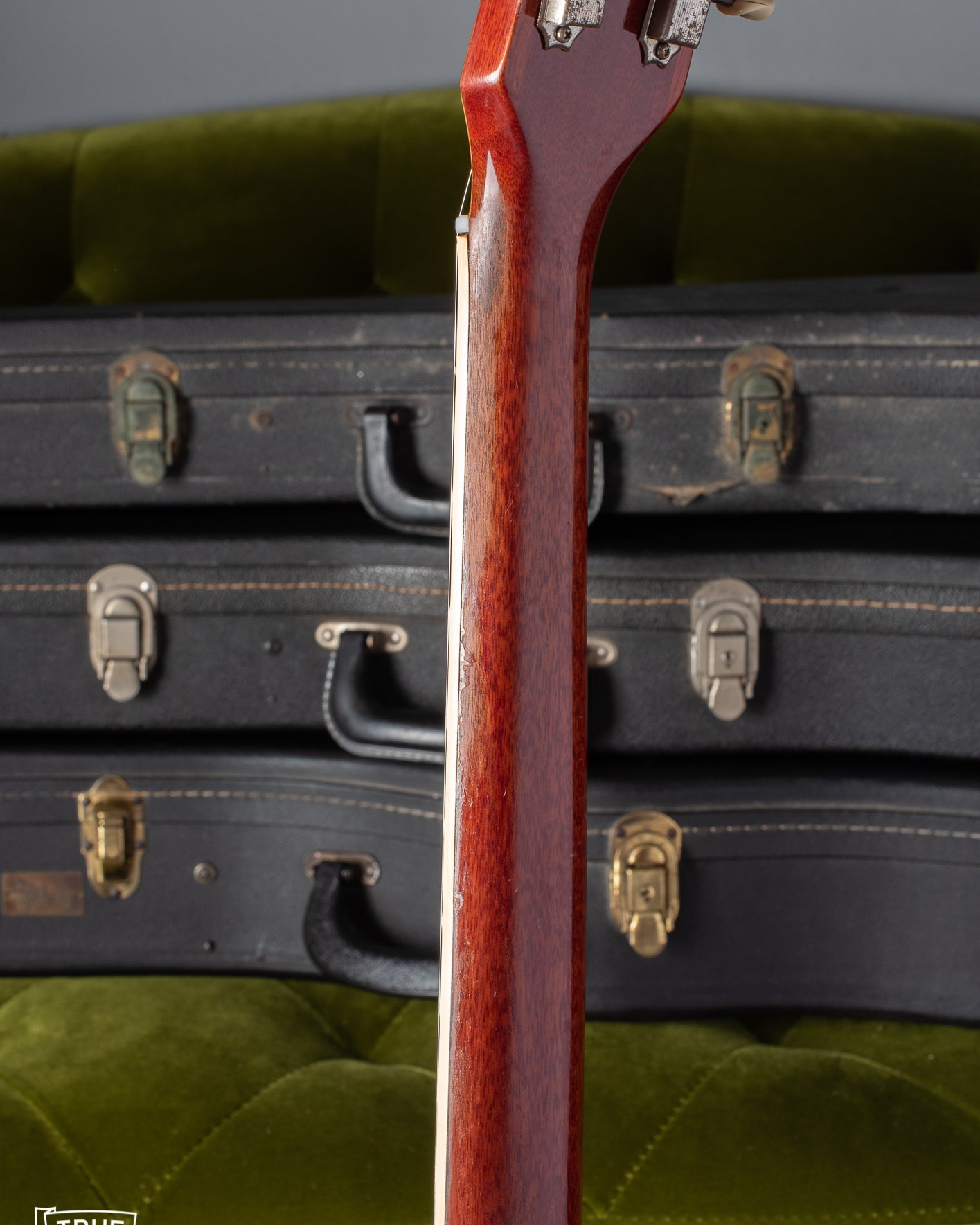 Fretboard edge wear on neck