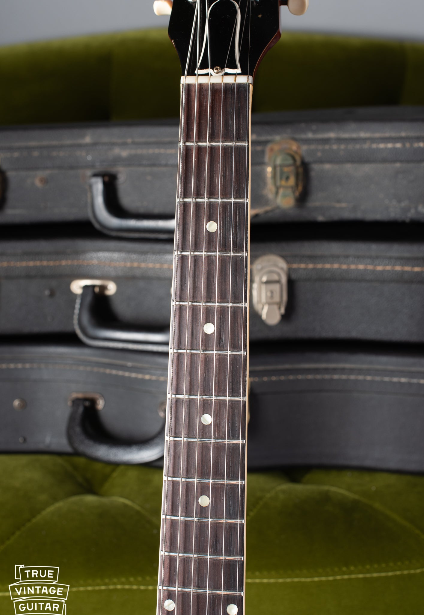 Dot fretboard with neck binding on Gibson Les Paul Special 1960