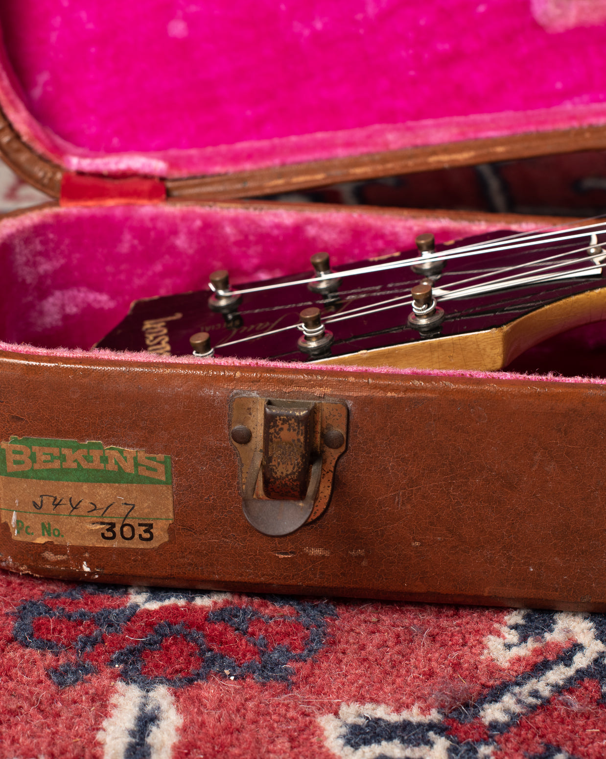 Bekins sticker on Gibson Les Paul Special 1956