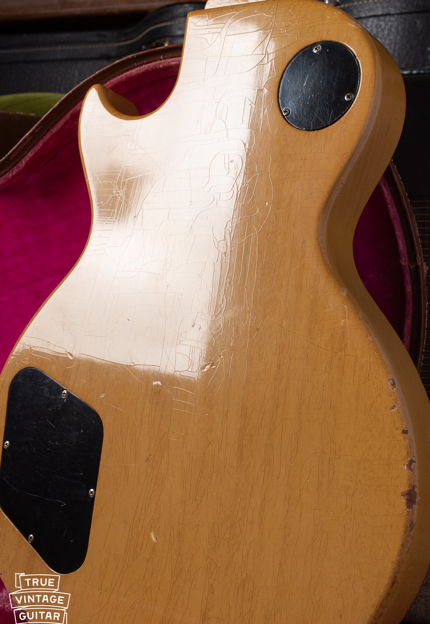 Back finish checking on TV yellow finish Les Paul 1956