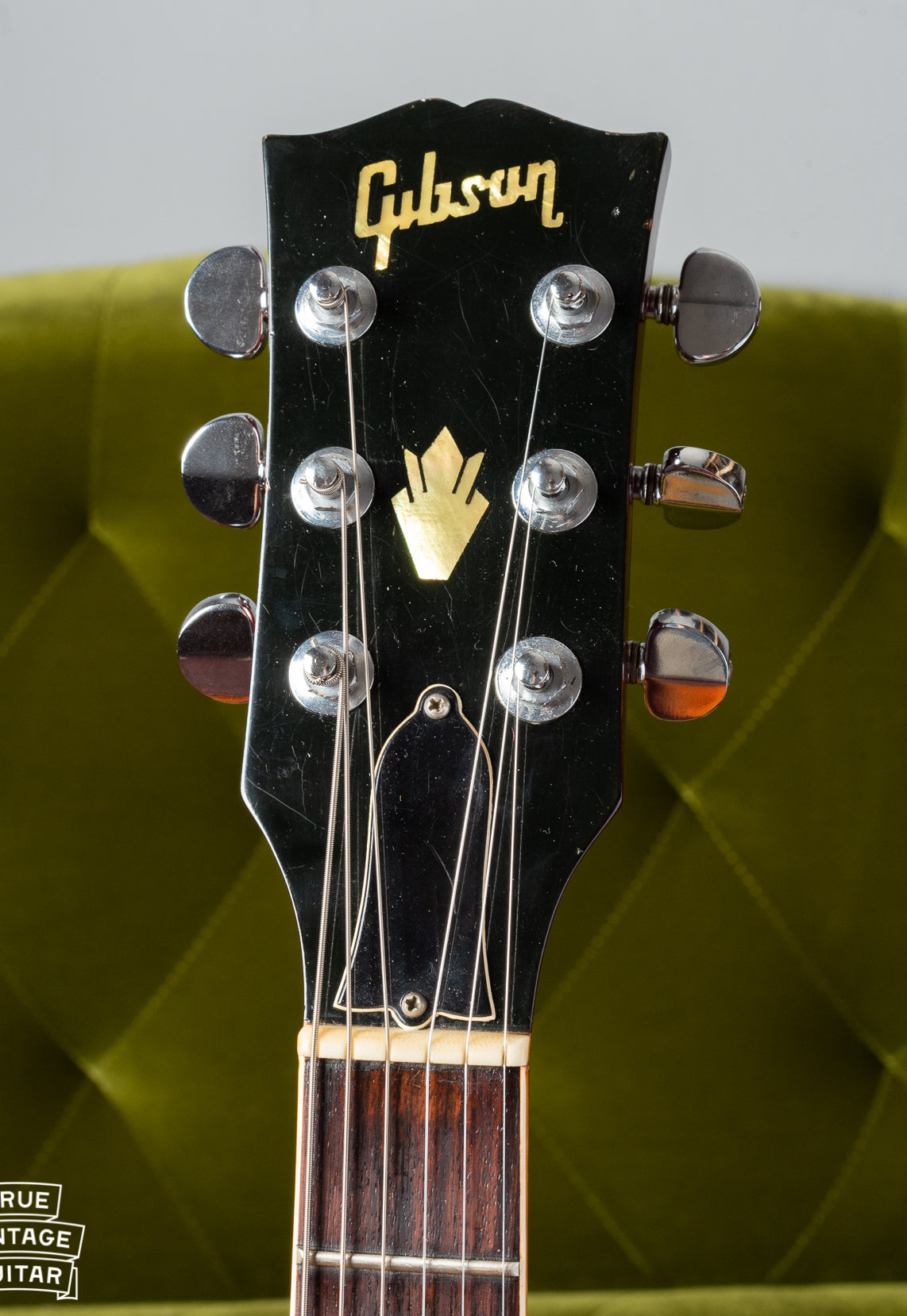 Headstock of Gibson SG Standard Red 1969