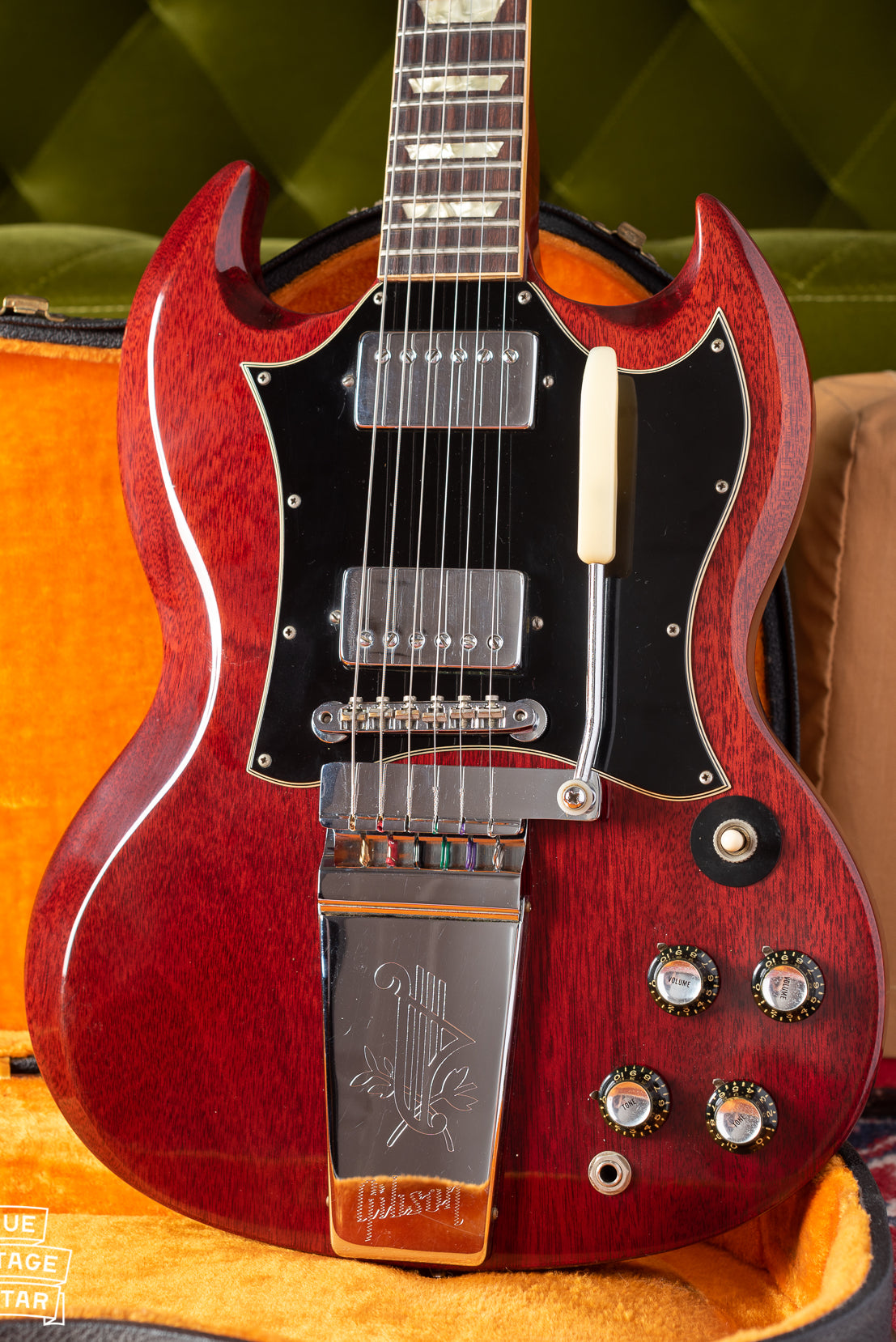 Gibson SG Standard 1969 Cherry Red with Lyre vibrola and large pickguard