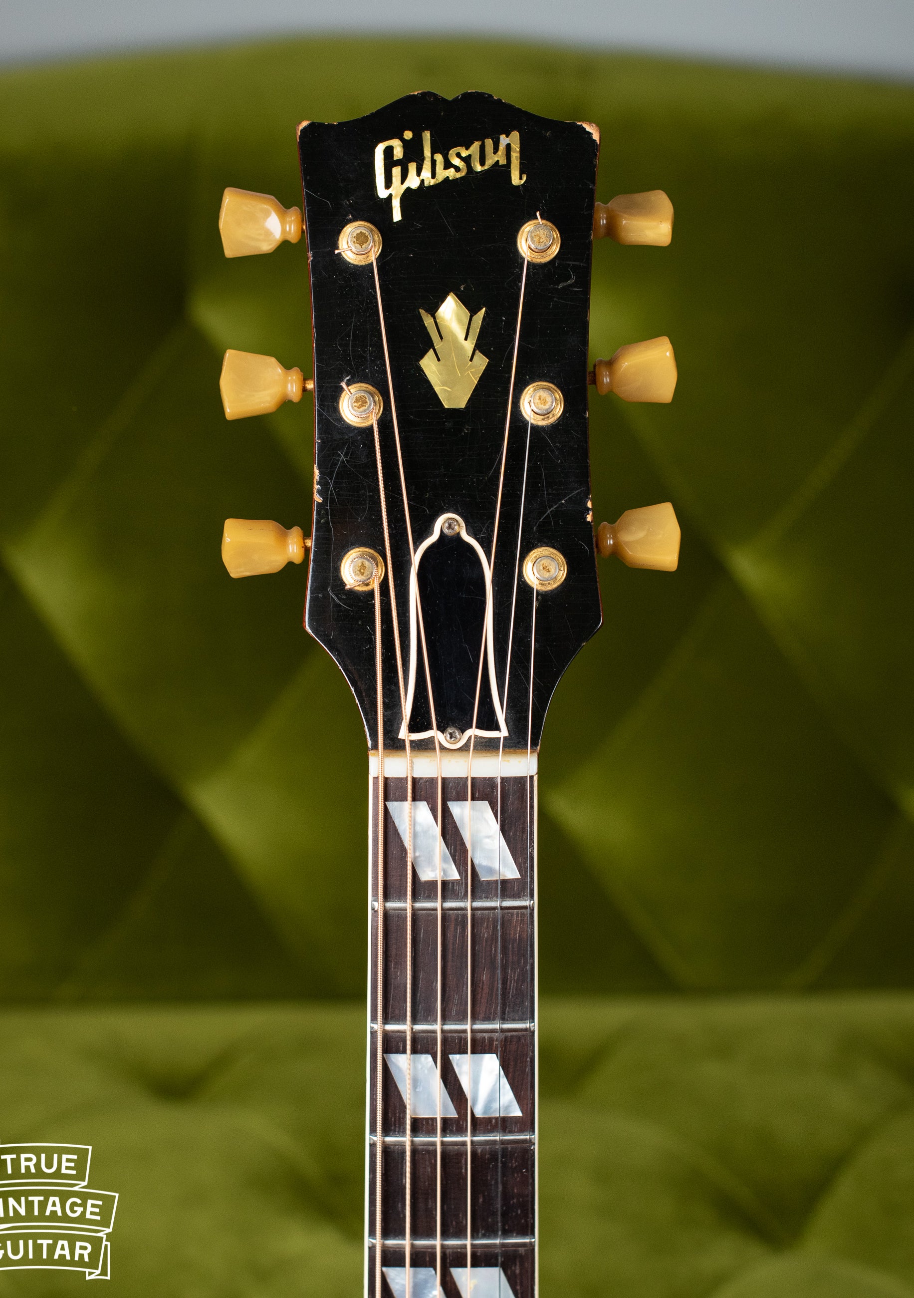 Gibson headstock, 1963 Hummingbird