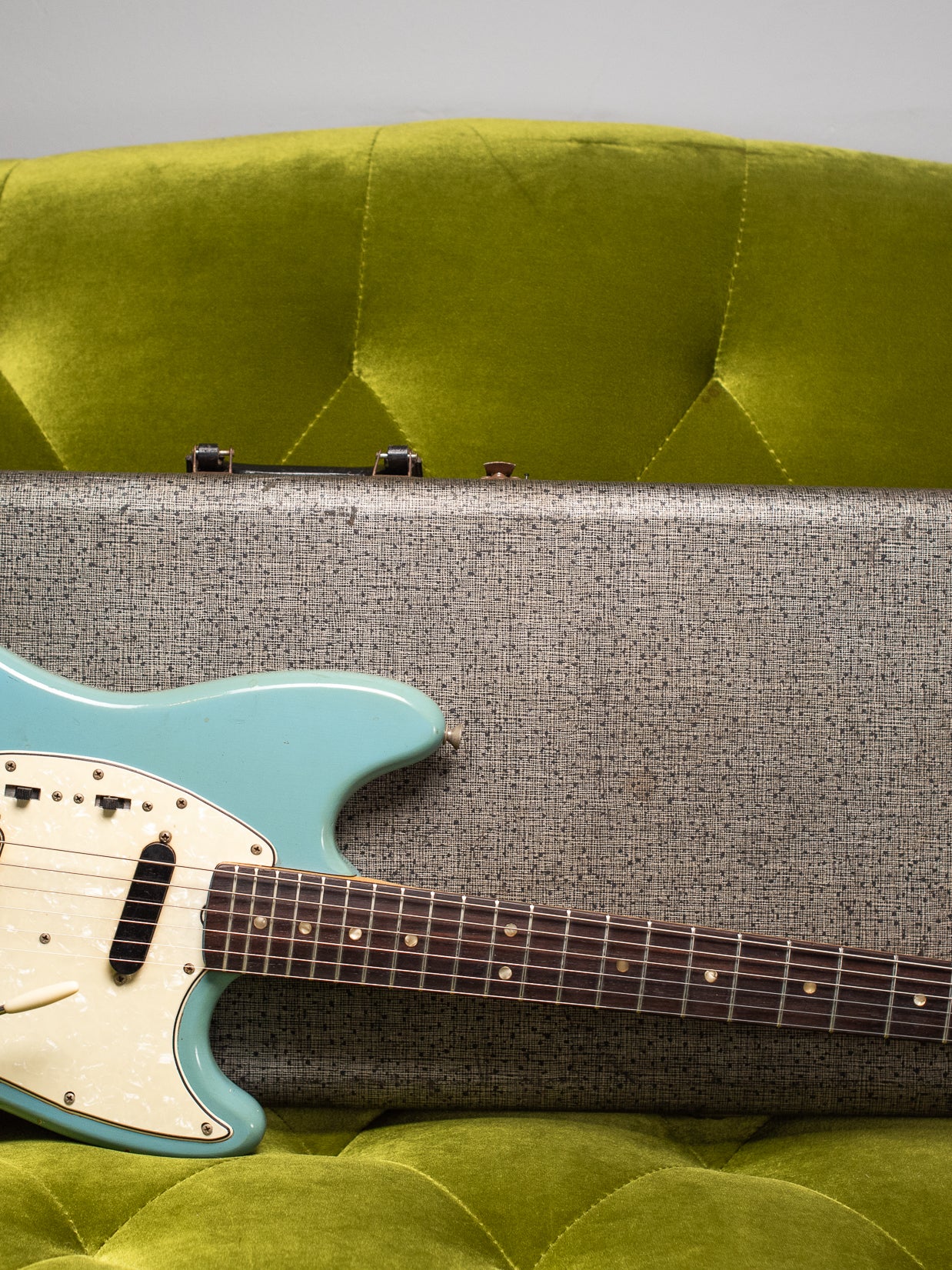 Vintage 1966 Fender Mustang Blue in original case